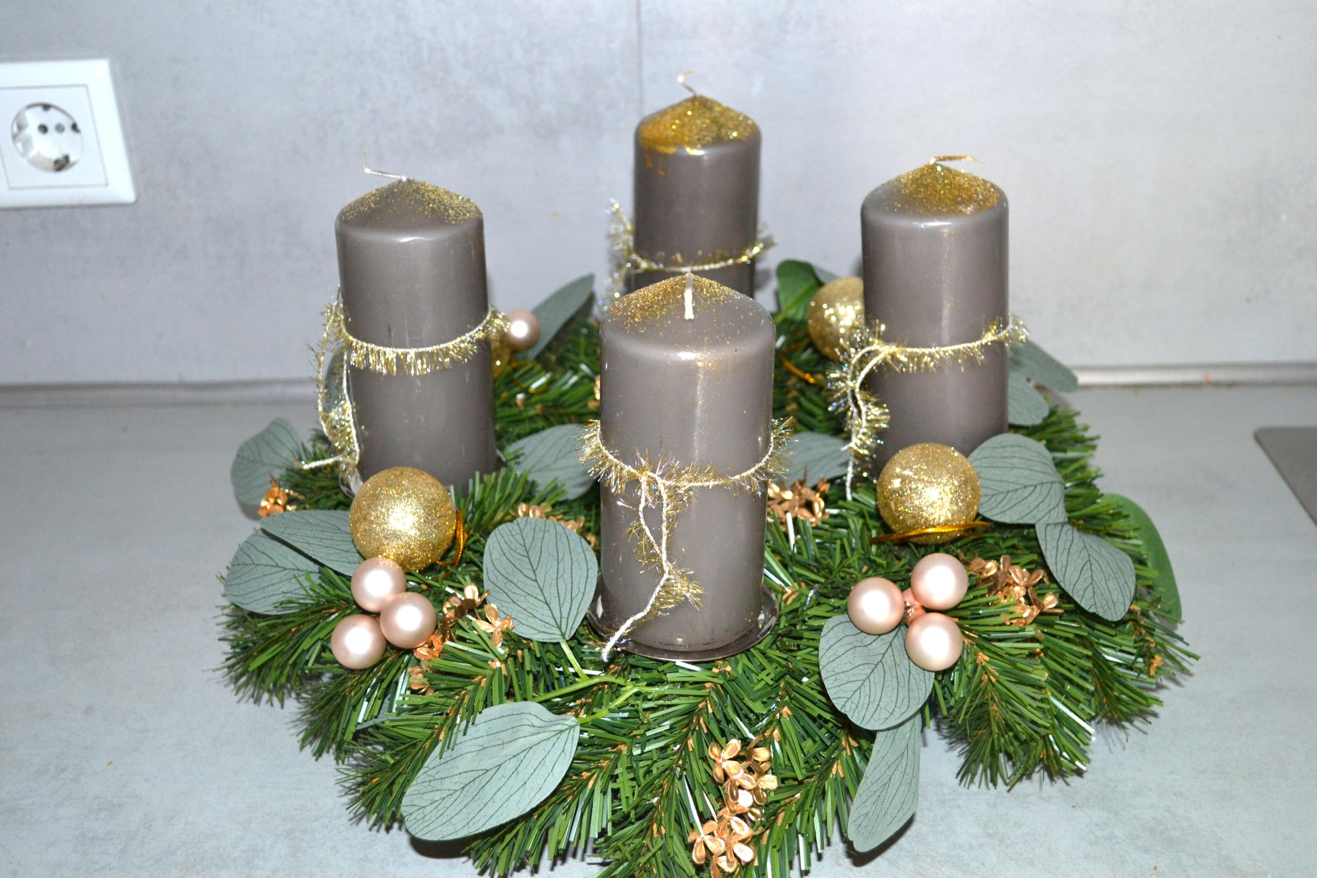 Adventskranz künstlich Taupe Gold 40 cm Weihnachten Advent Gesteck Adventkranz