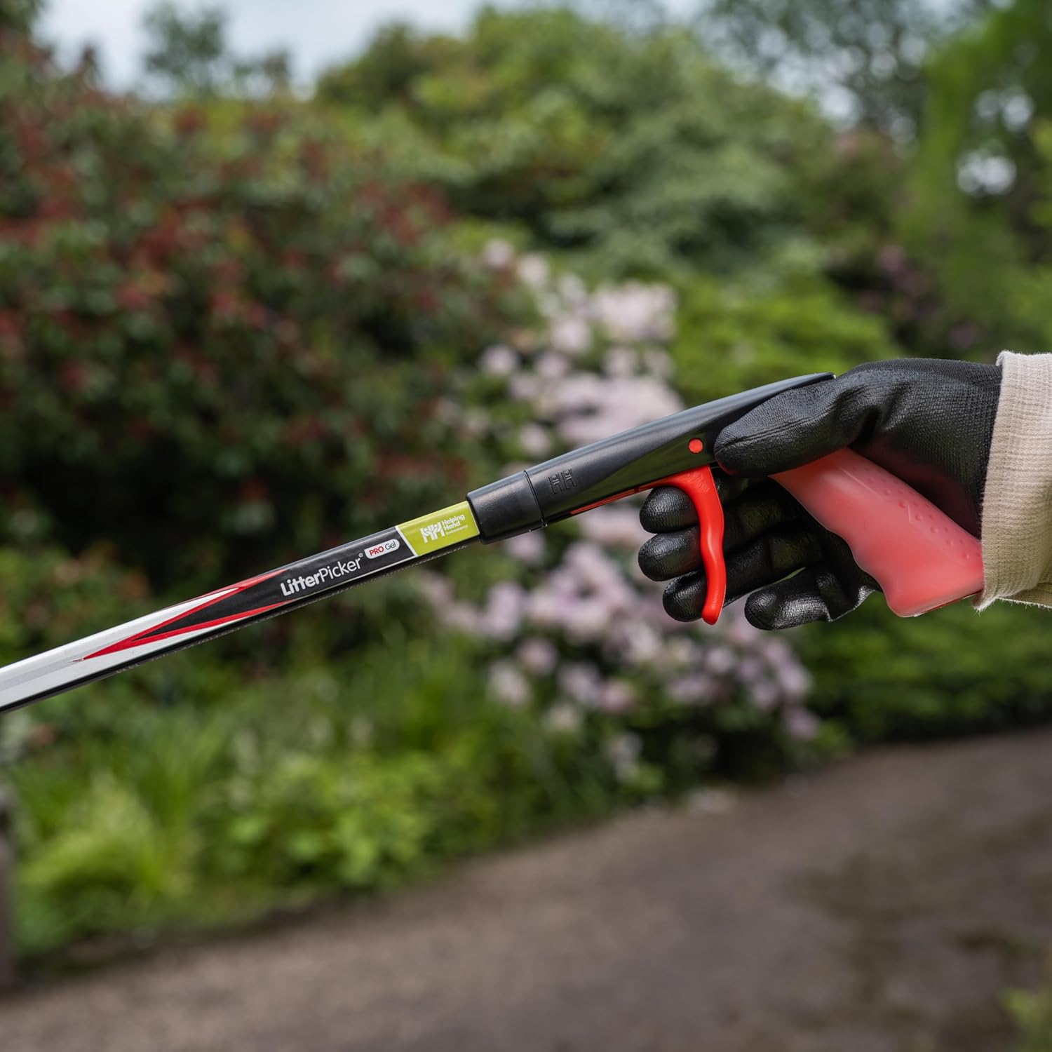 The Helping Hand Company Litter Grabber LP1137IB Litterpicker Pro Gel, 37-Inch Long Litter Picker Grabber Stick/Rubbish Pick Up Tool for Adults