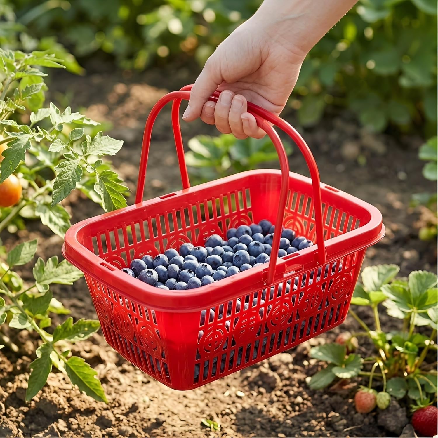 Mini Fruit Basket with Lid 8.46X5.70X3.14In Plastic Berry Picking Basket Vented Produce with Handle for Garden Harvest Fridge Storage and Outdoor Use