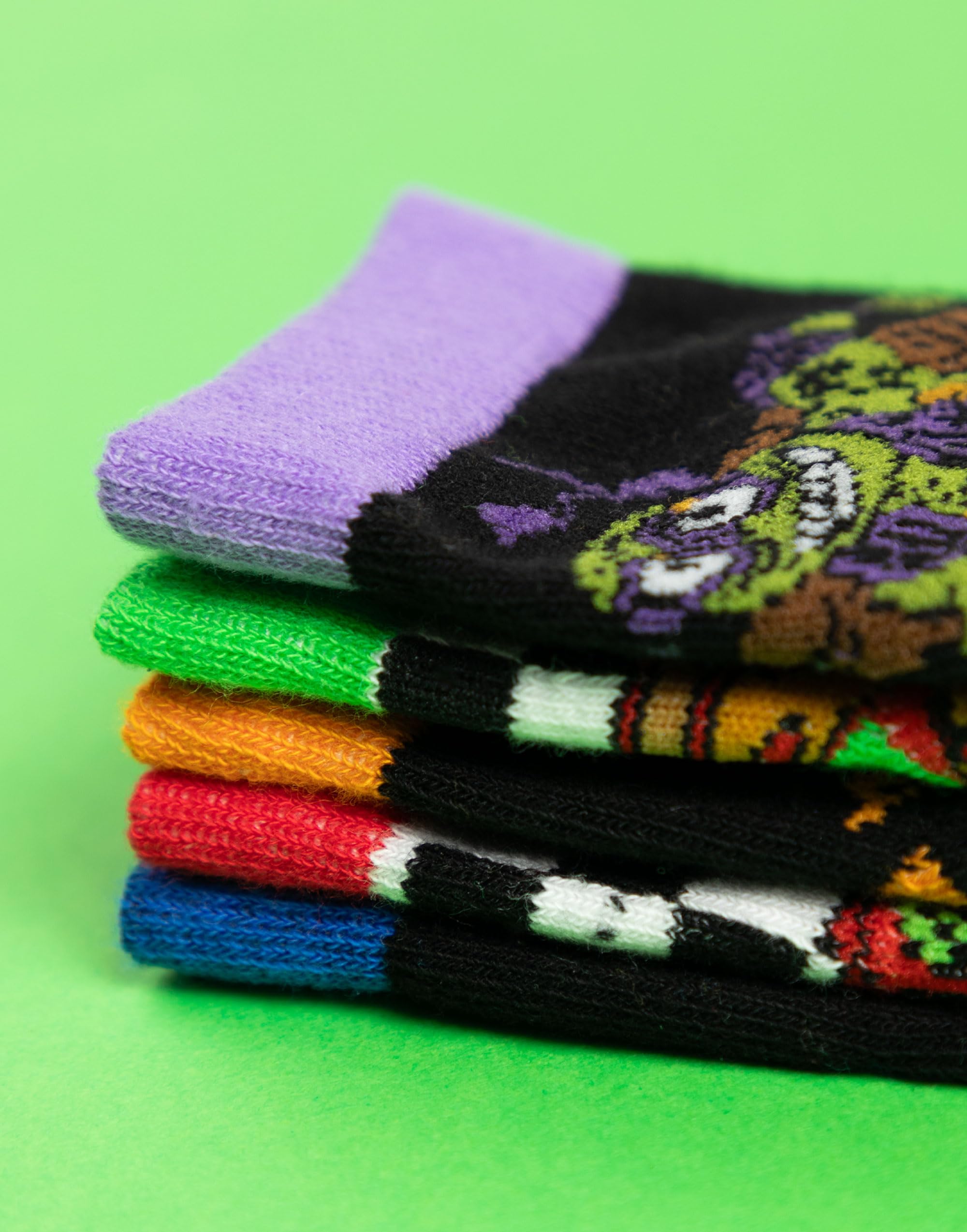 TEENAGE MUTANT NINJA Turtles Paquete de 5 calcetines para niños | Calzado con gráfico TMNT multicolor para niños | Paquete de calcetines cómodos Mutant Mayhem | Regalo de mercancía de serie