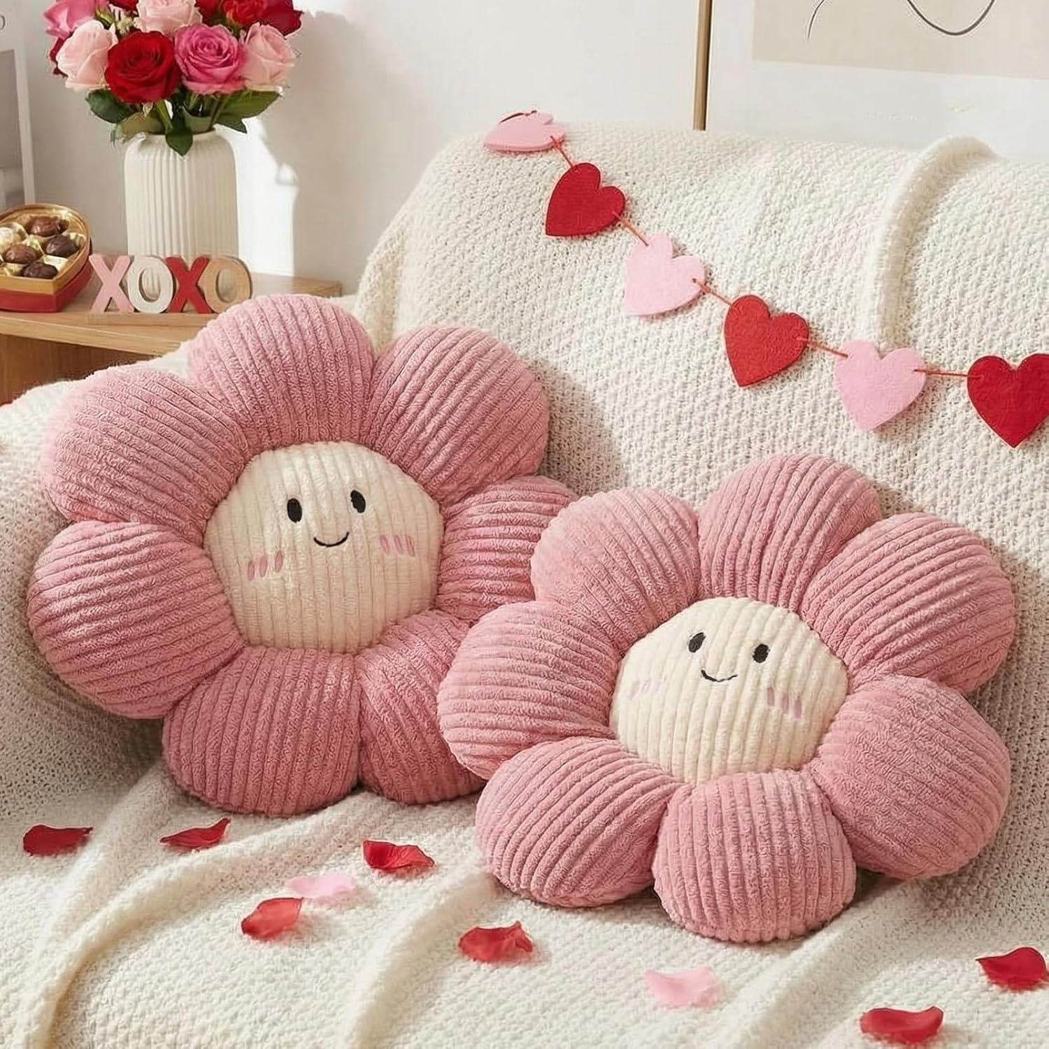 2 Pcs Smile Face Flower Pillows 15" Pink Flower Throw Pillows Decorative Daisy Floor Seating Cushion Aesthetic Cute Seat Cushion for Bed Sofa Couch Home Decor Bedroom Living Room Chair