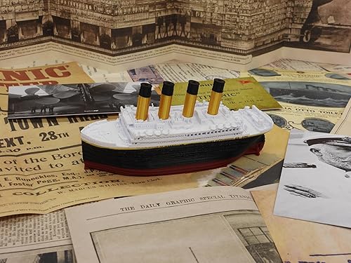 Miniatura 8 de Modelo de bañera flotante RMS Titanic (solo modelo de bañera italiana)