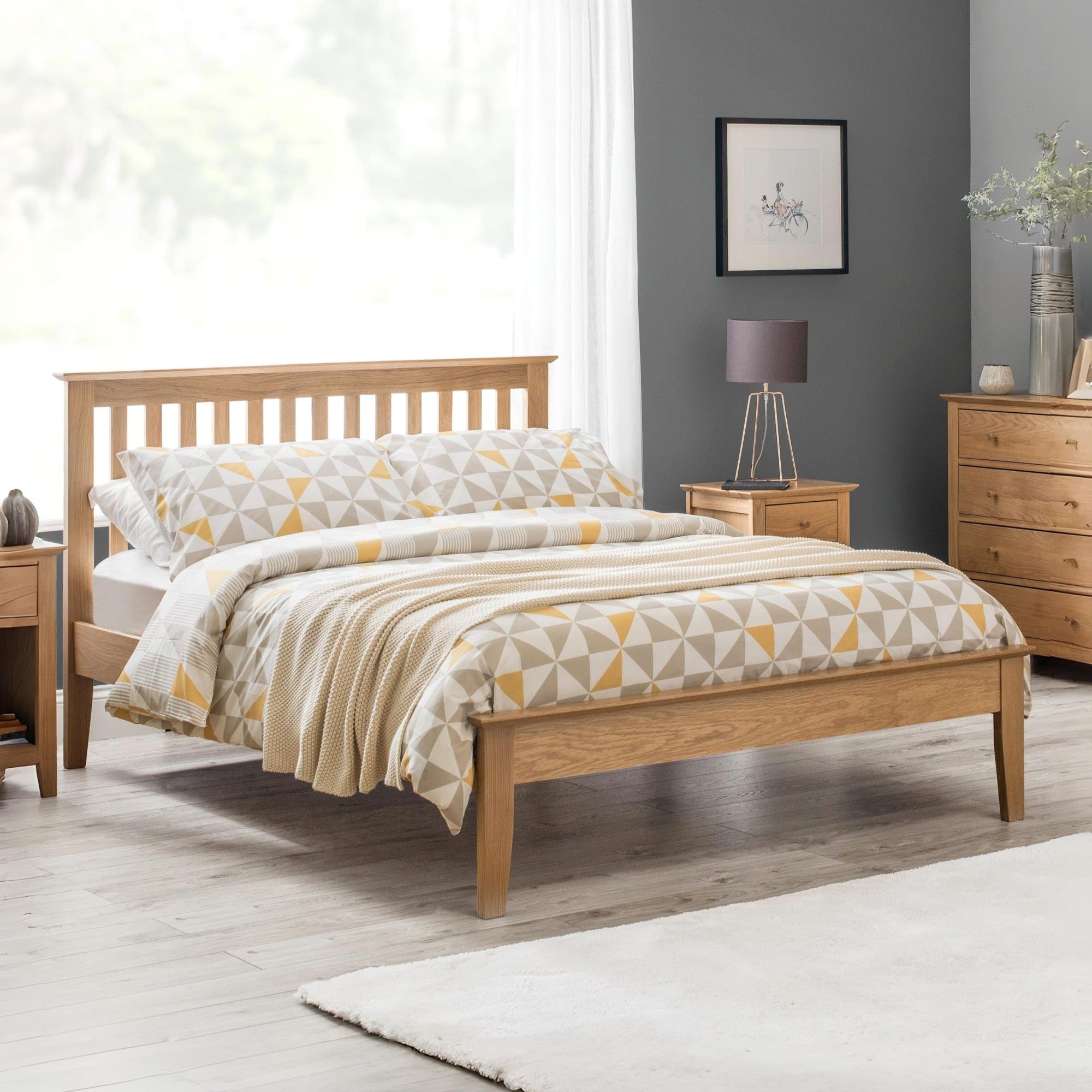 Julian Bowen Salerno King Oak Shaker Bed