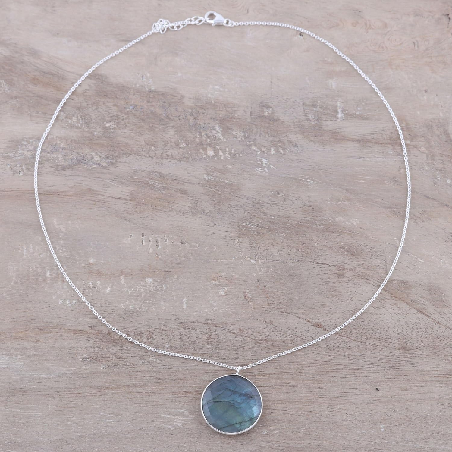 NOVICA Artisan Handmade Labradorite Pendant Necklace Circular from India .925 Sterling Silver Gemstone 'Aurora Moon' - Image 3