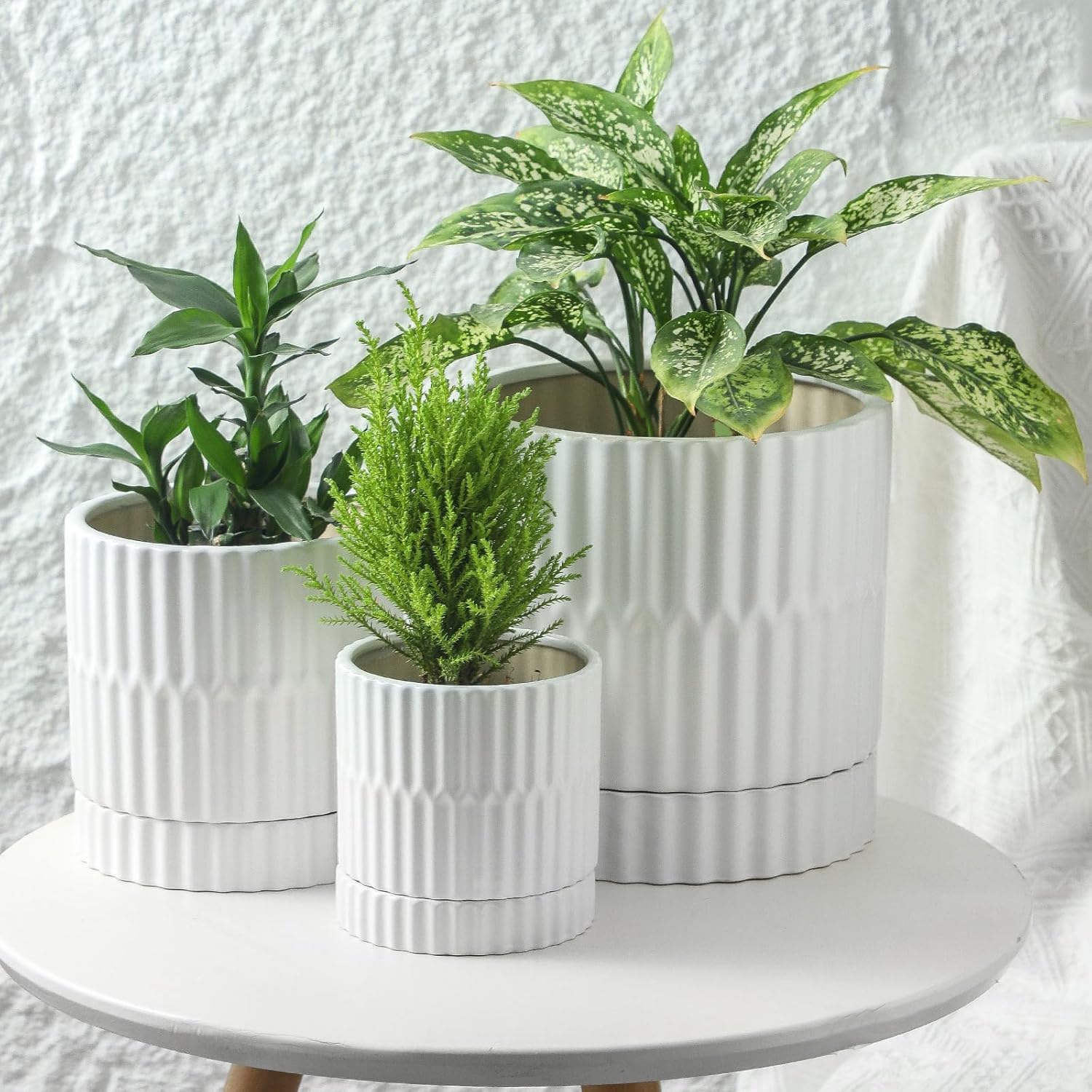 HASENSE Plant Pots - 8+6+4.6 Inch White Vertical Textured Ceramic Planters Set of 3 with Drainage Hole, Decorative Flower Pots for Indoor Plants, Herbs, Succulents, Home Office Desktop Garden Decor