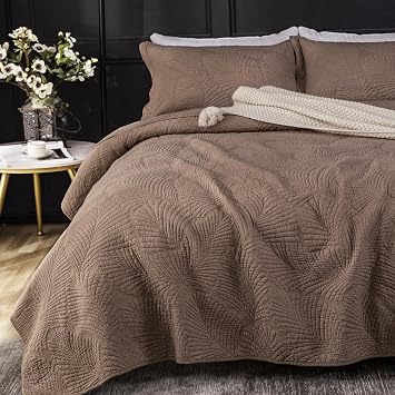 Qucover Bedspread Cotton Brown Bed Throw Ultra Soft Embroidery Bedspreads Quilt with 2 Pillowcases Sofa Throw Blanket Brown 220 x 240 cm