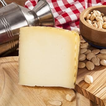 Manchego - 1 lb + Free Membrillo - Quince Paste - 1 container, 8,8 oz by Carmen & Lola