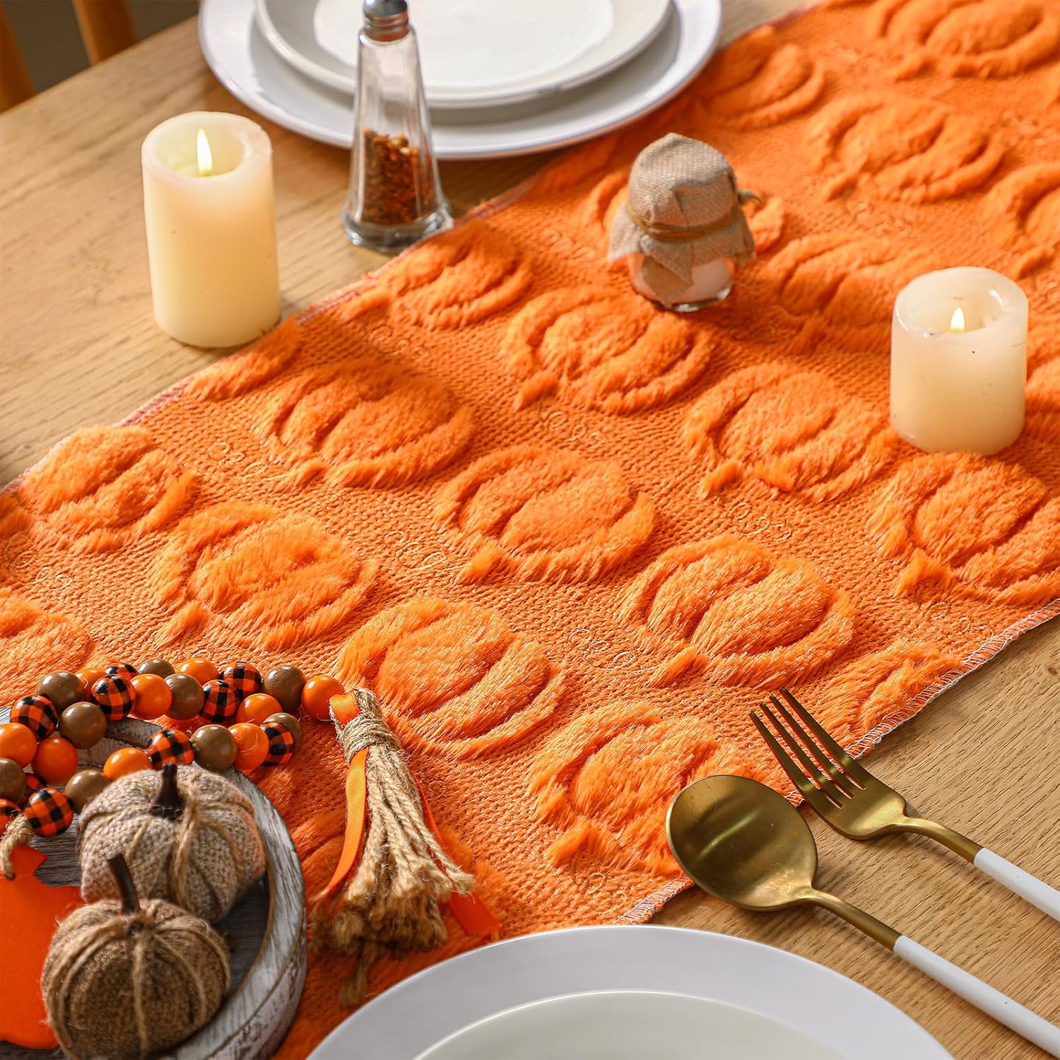 Chemin de table d'automne, décoration citrouille mignonne pour Thanksgiving, nappe en fausse fourrure douce, parfaite pour la récolte d'automne, la décoration de la maison, de la cuisine, 3