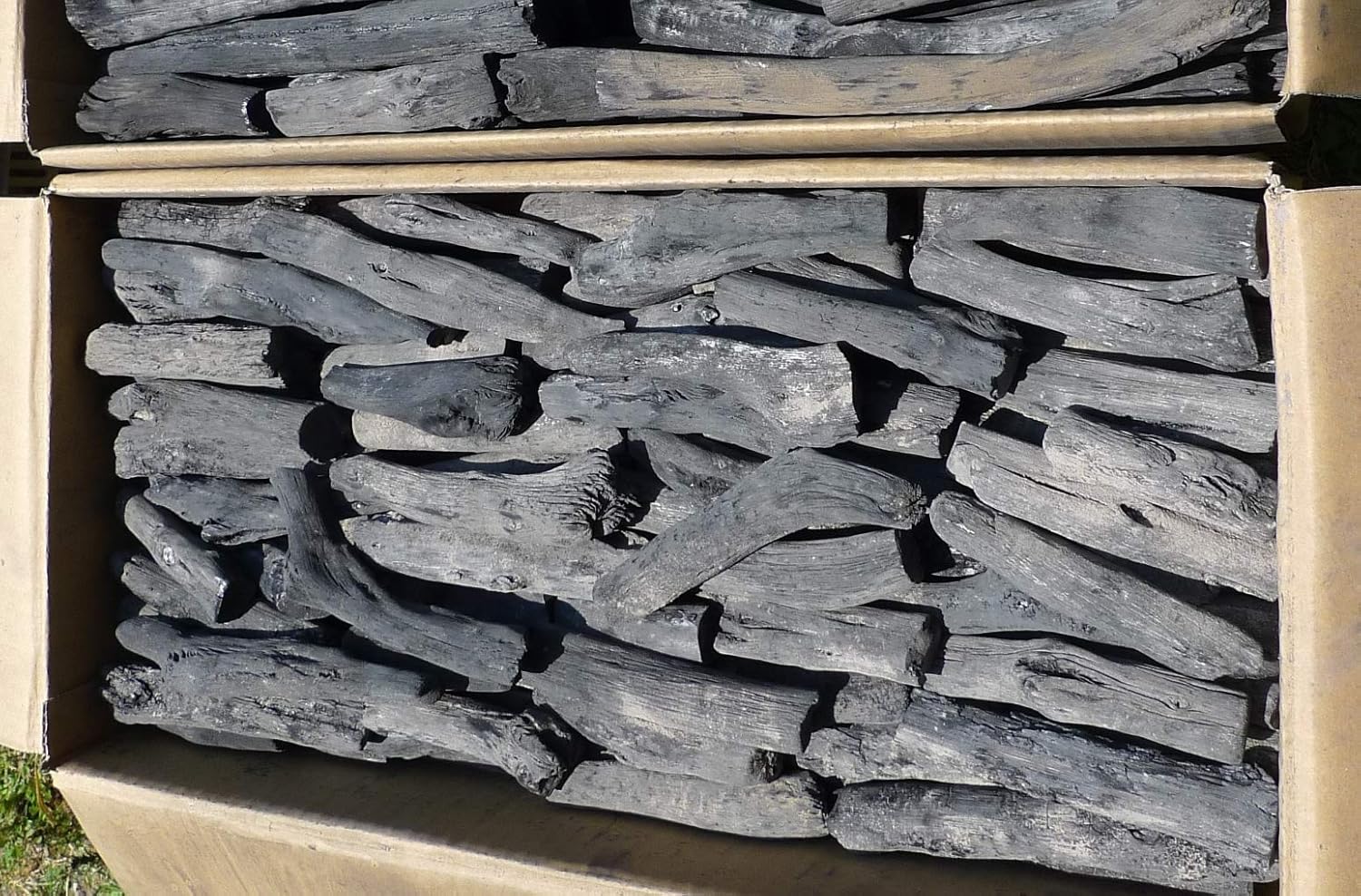 Tosa Binchotan/KOMARU:M size/Grade A/Ideal for all BBQ purposes/26.5lb/Product of JAPAN/Queen of Binchotan