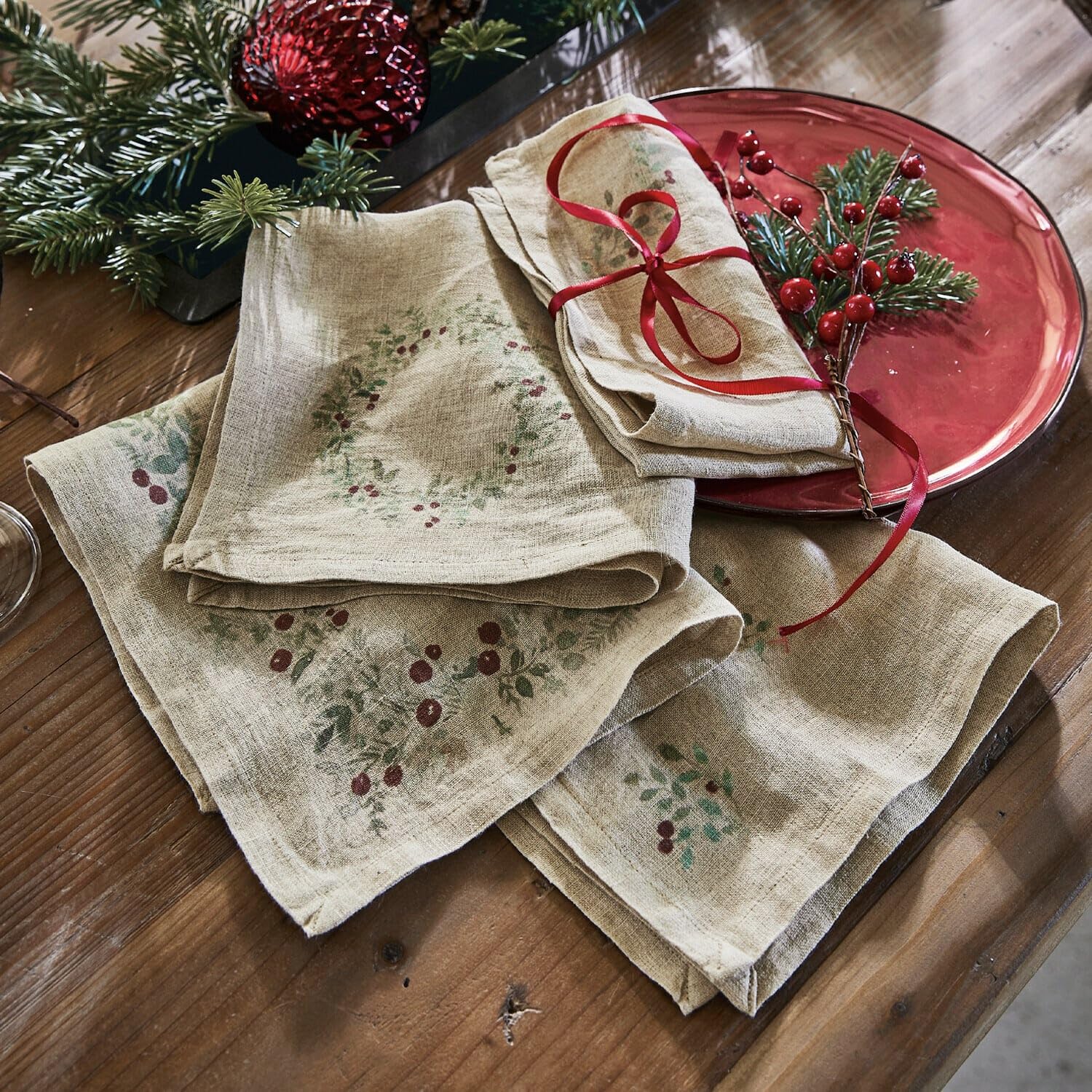 LOBERON Serviette 4er Set Lenius, leinen | mit Stechpalmen- und Mistelzweigmotiven - Leinenserviette - Weihnachtsdinner - Weihnachtliche Textilien - Weihnachten
