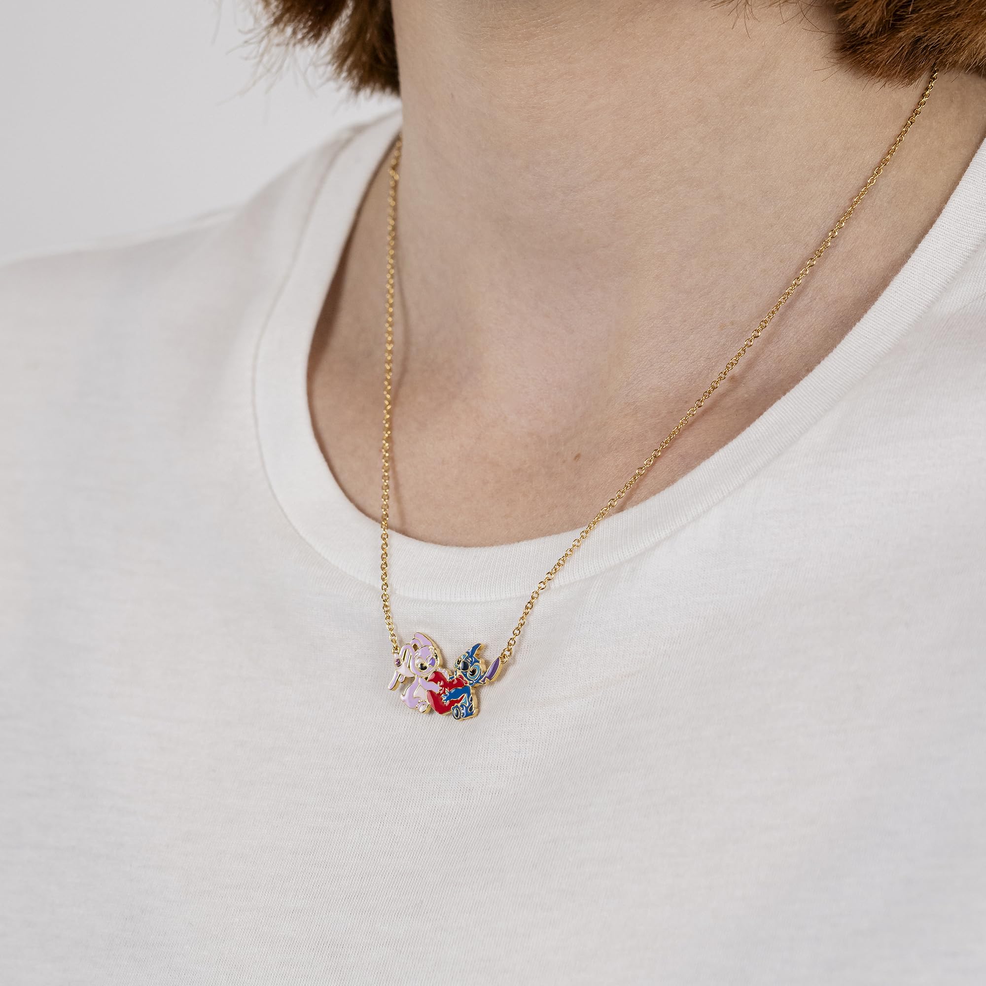 Disney Collier avec pendentif en forme de cœur plaqué or de Stitch & Angel pour les filles