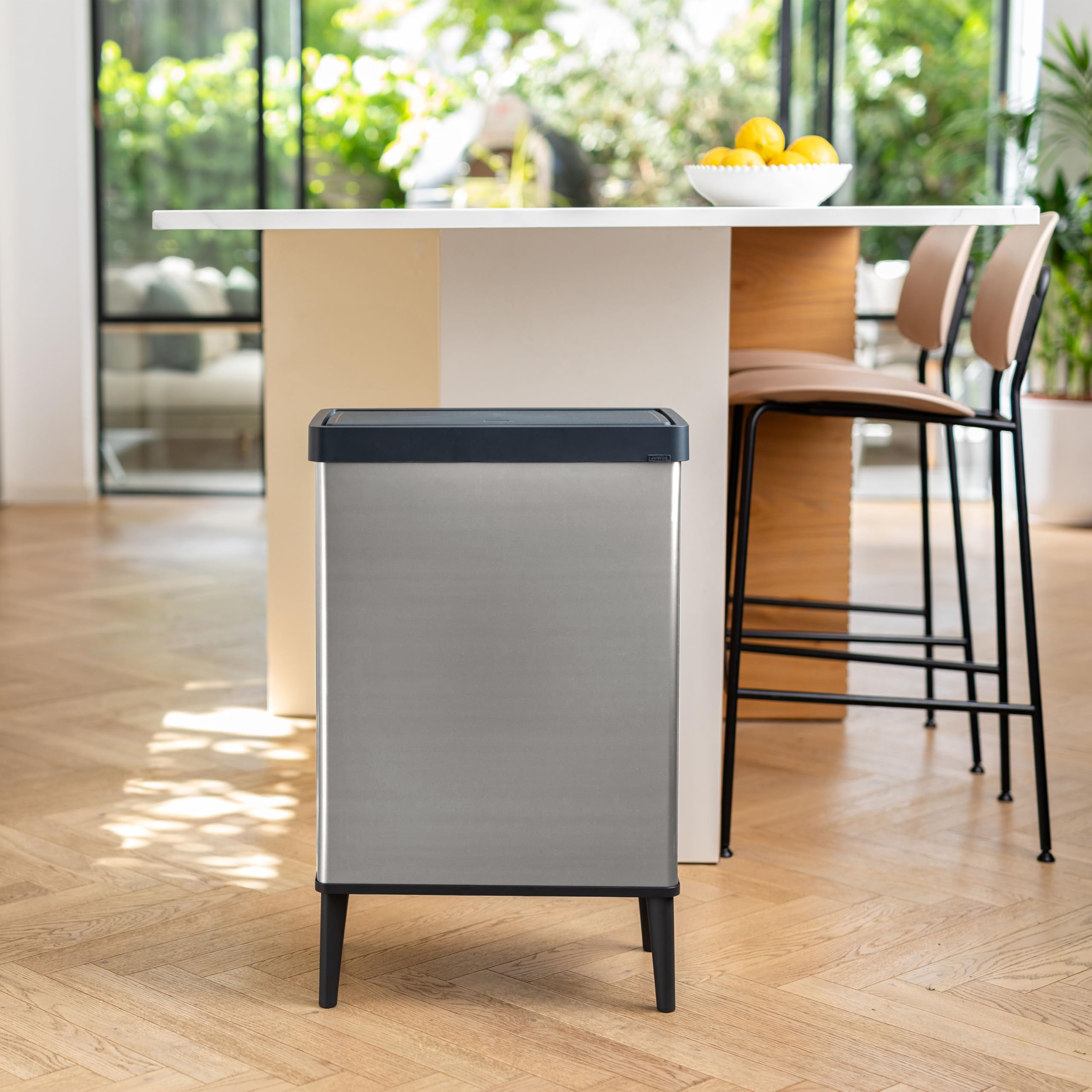 Curver Verto Cubo de basura alto 54 L 43.5x26.5x68.7cm tapa a presión plata perlada
