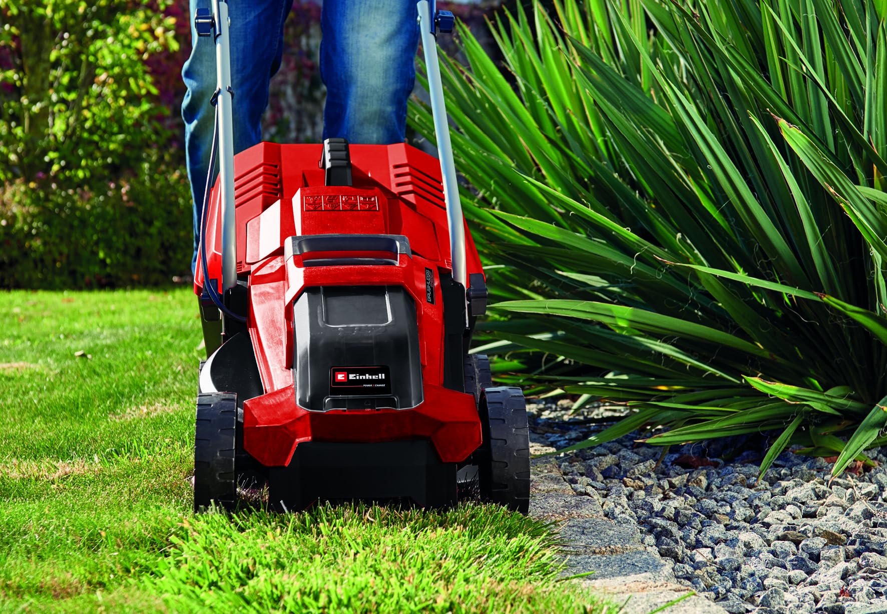 Einhell Tosaerba a batteria GE-CM 18/32 Li-Solo Power X-Change (18 V, larghezza di taglio 32 cm, fino a 180 m², brushless, cestino raccoglierba da 25 l, altezza di taglio 30-70 mm, senza batteria)