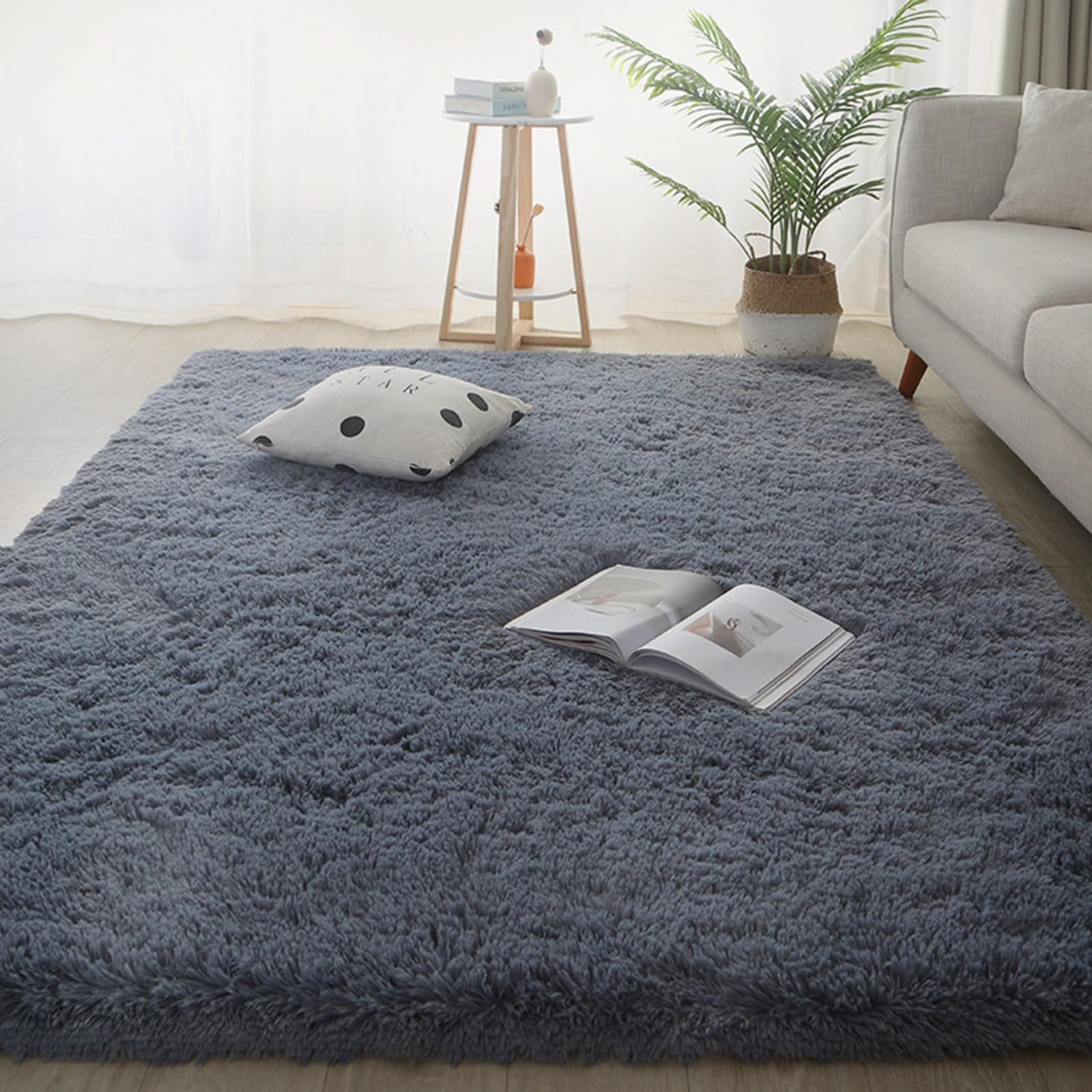 Tapis de salon gris antidérapant pour éviter les glissades