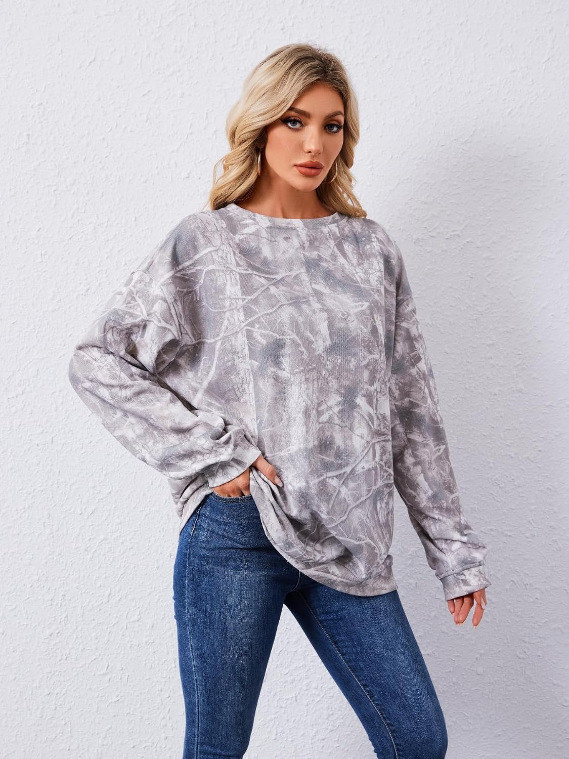 Anoumcy Oversized Camo Sweatshirt For Women Men Maple Leaf Camouflage Sweatshirts Hunting Camo Pullover Tops