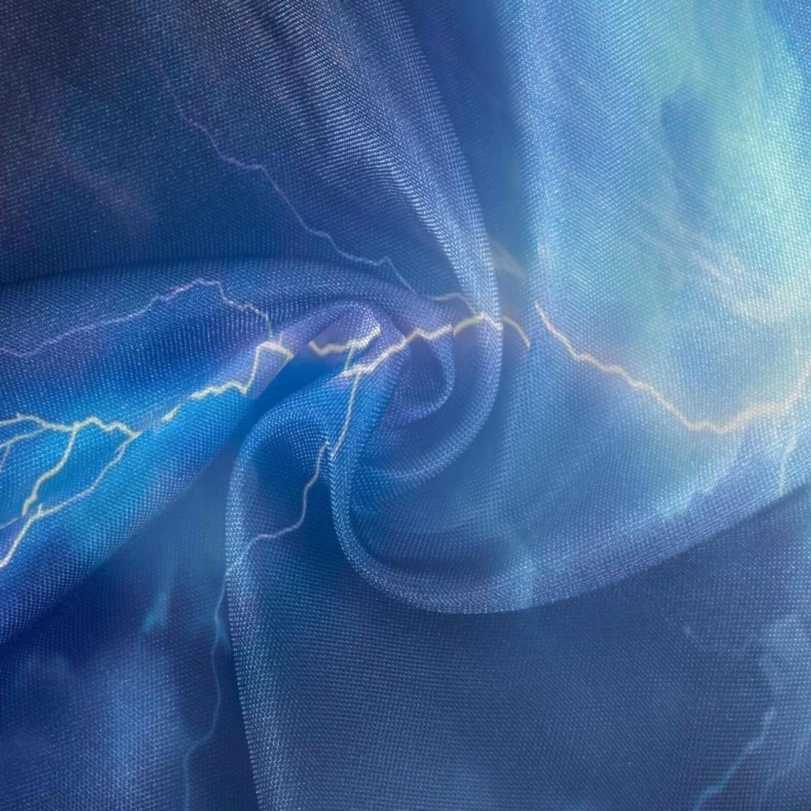 Wajiw 60 Inch Indoor Outdoor Round Tablecloth with Umbrella Hole and Zipper Waterproof Patio Table Cover for Camping Dining Room Party Outdoor Picnic,Lightning