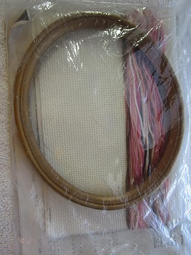 Miniatura 2 de Michelle Counted Cross Stitch Charmin Kit