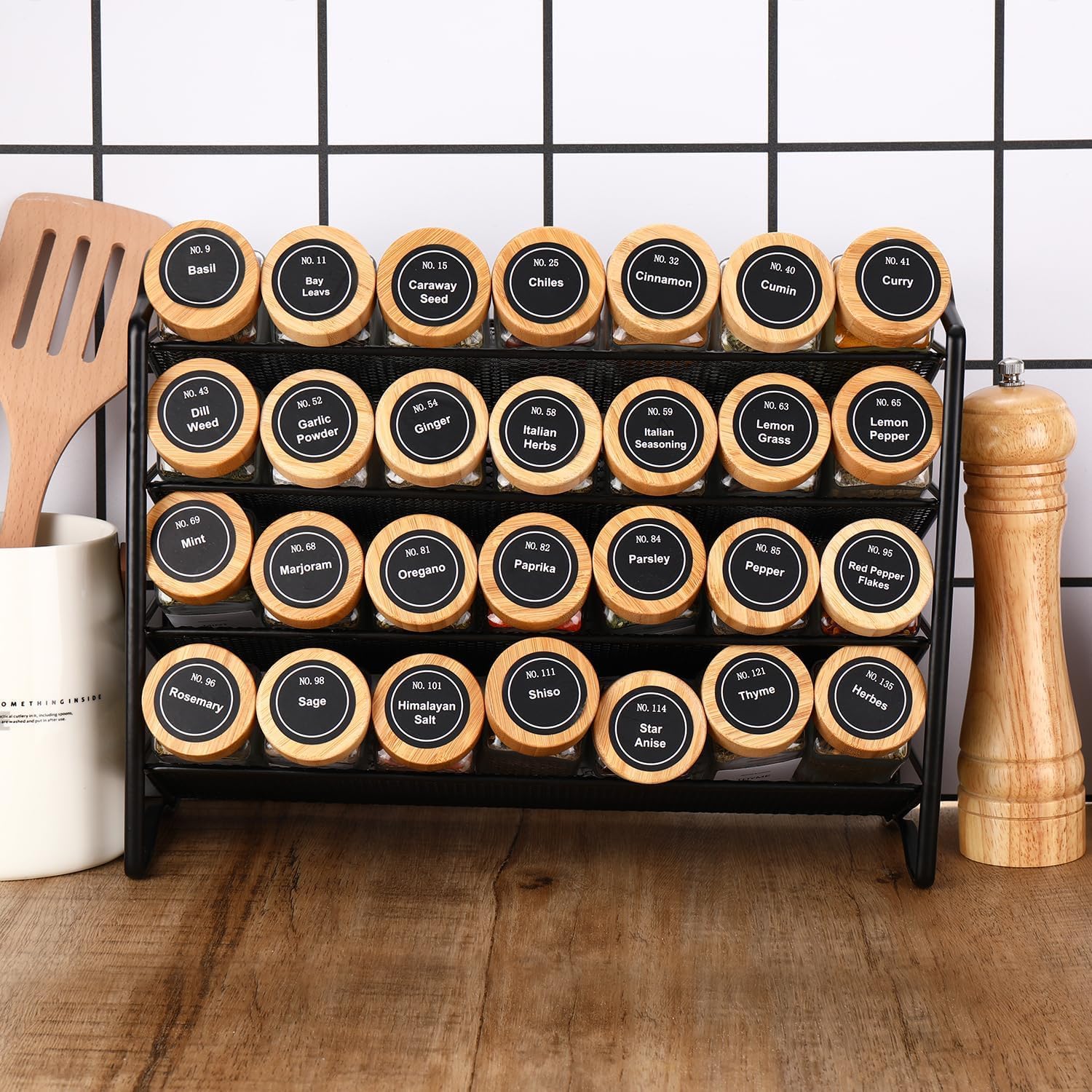 MEETOZ Glas Gewürzgläser mit Etikett Set, Glas Gewürzdosen mit Holzdeckel, Gewürze und Gewürze Sets Organizer, Gewürzglas mit Deckel Lebensmittelkanister Flasche Zuckerstreuer 24pcs