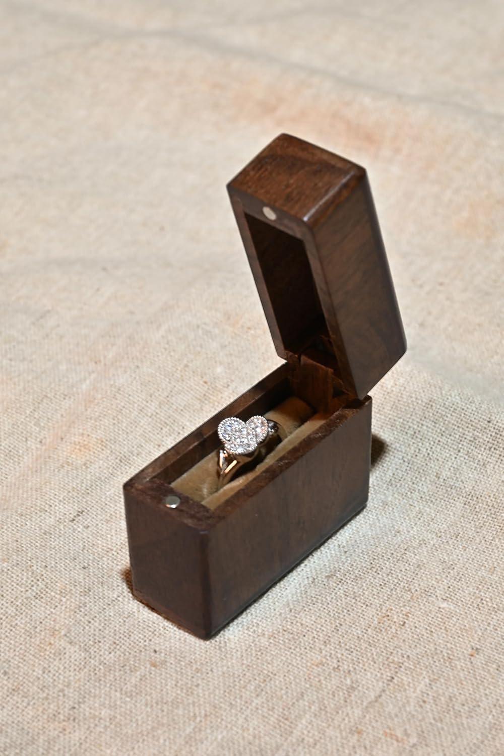 指輪ケース ポータブル指輪ケース 指輪ボックス 純木ケース ミニジュエリーボックス ピアス ボック (183FT)