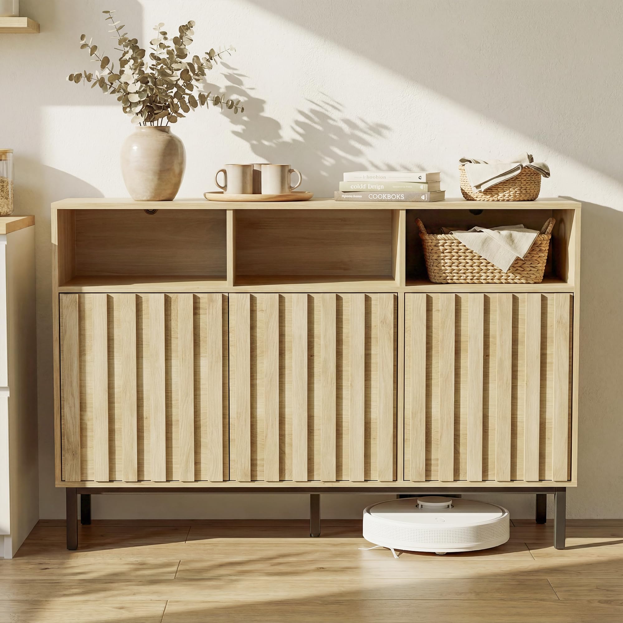 UEV Credenza Cucina con Luce LED a 3 Ante Design Strisce di Legno, Naturale | Armadietto con 3 Scomparti Aperti, Mobile Moderno con Ampio Piano di Lavoro, 105x40x80cm