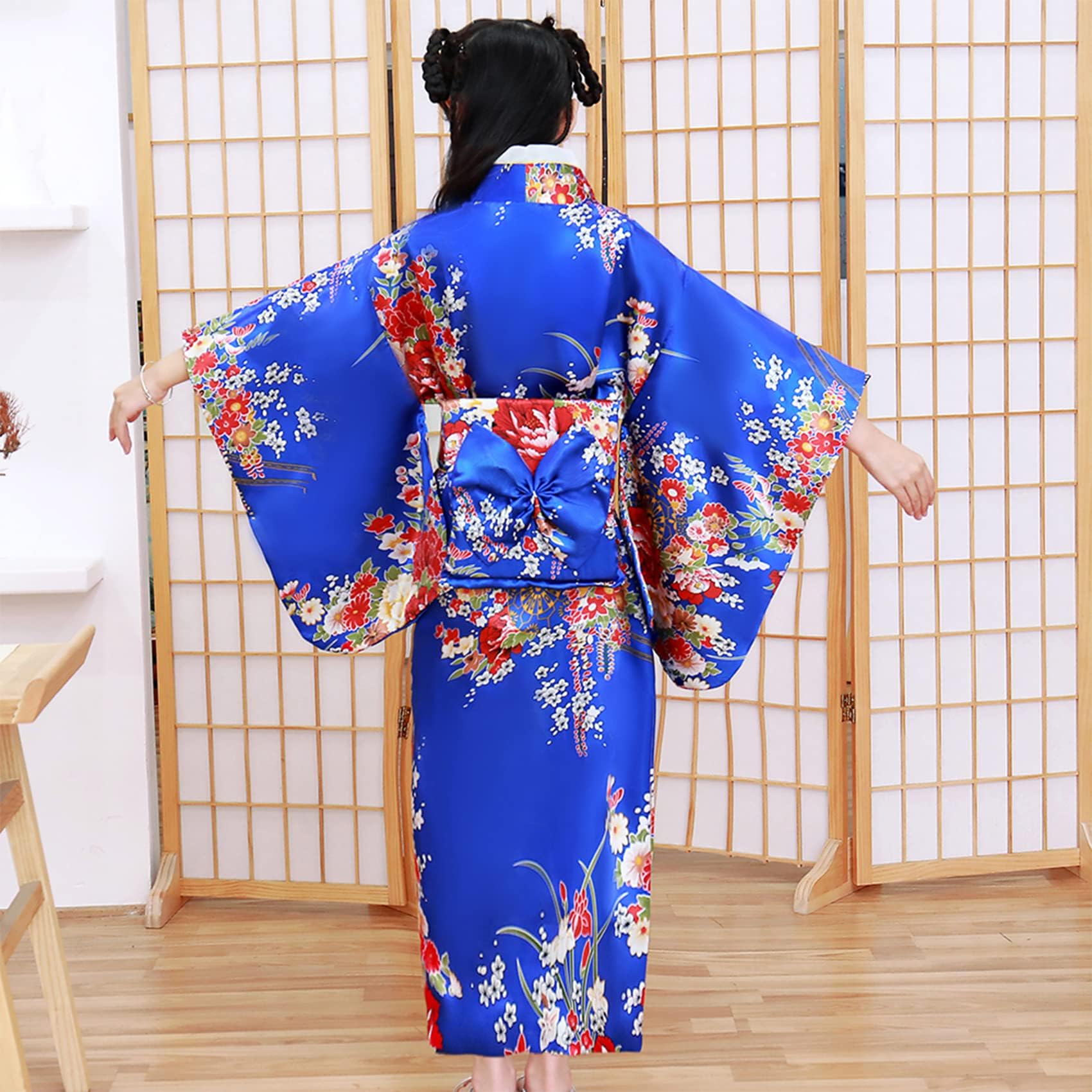 Kimono Japonais pour Filles,Robe Yukata Japonaise,Robe Kimono Satin pour les Enfants,Robe de Soirée de Jeu de Rôle Anime pour les Filles avec Eventail Pliant et Chaussettes Tabi