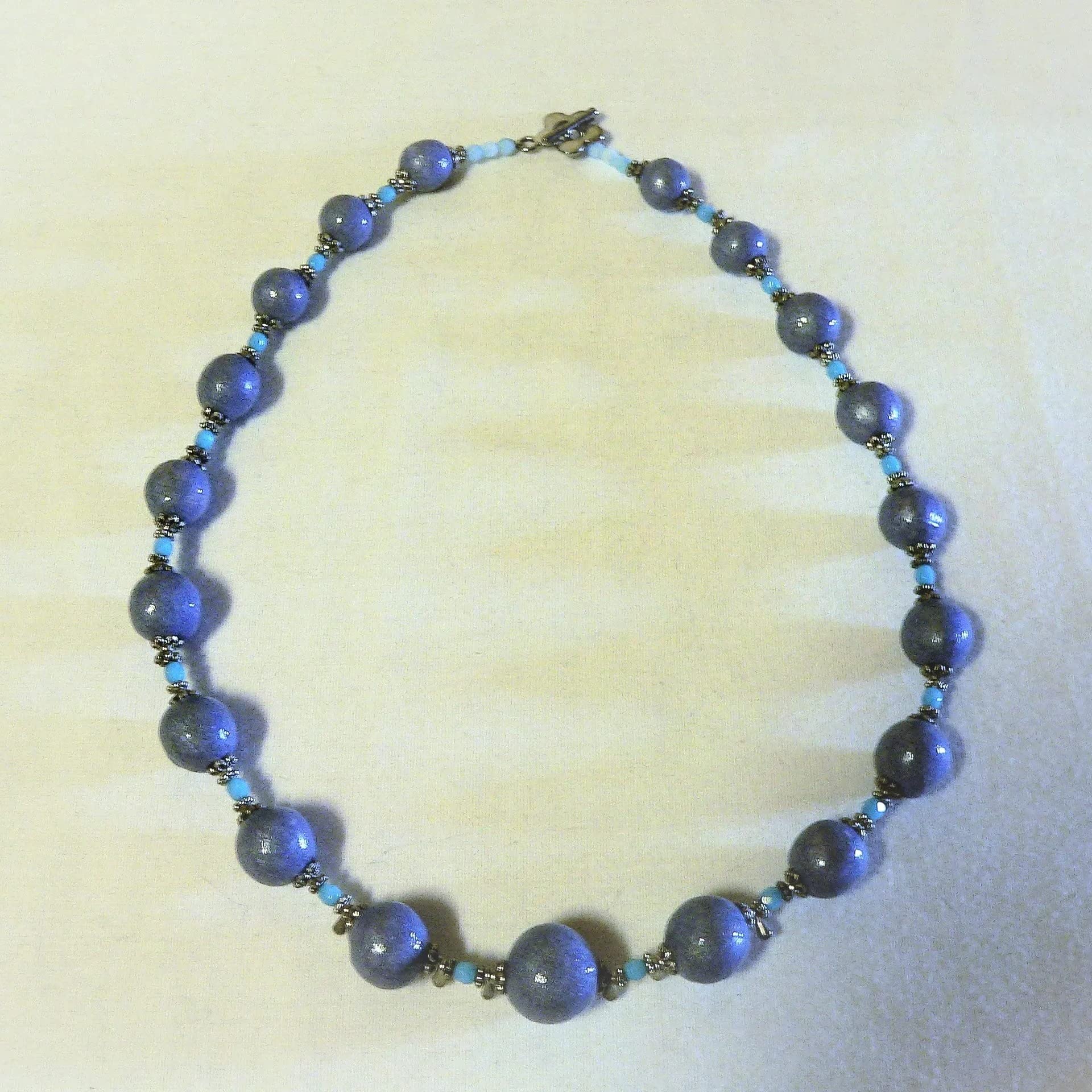 Gioielli: collana, bracciale e orecchini, perline in ceramica, colore blu personalizzato,"Nuvoloso"