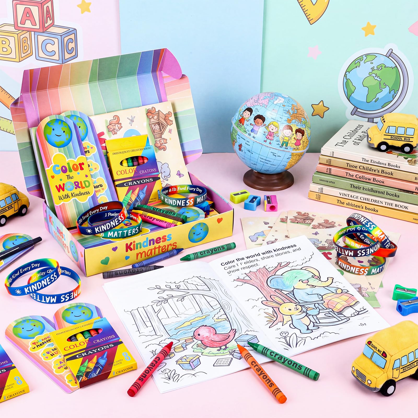 Woanger 133 pezzi Colora il mondo con gentilezza Articoli assortiti Bulk 12 Be Kind Attività Libro 12 Segnalibro 96 Pastello 12 Braccialetto 1 Confezione Regalo per Scuola Comunità Mondiale Settimana