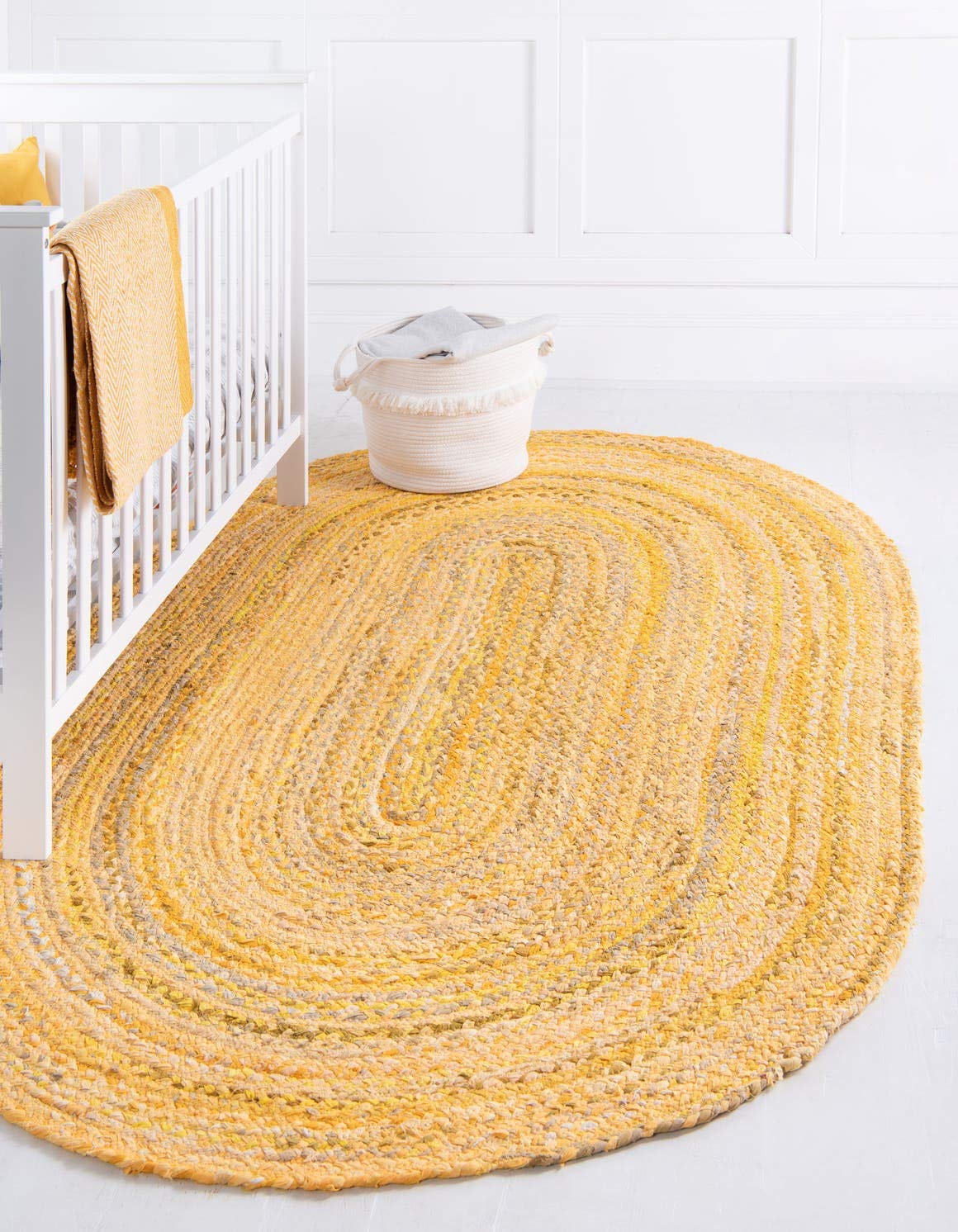 Tapis tressé Chindi de qualité artisanale jaune et ovale