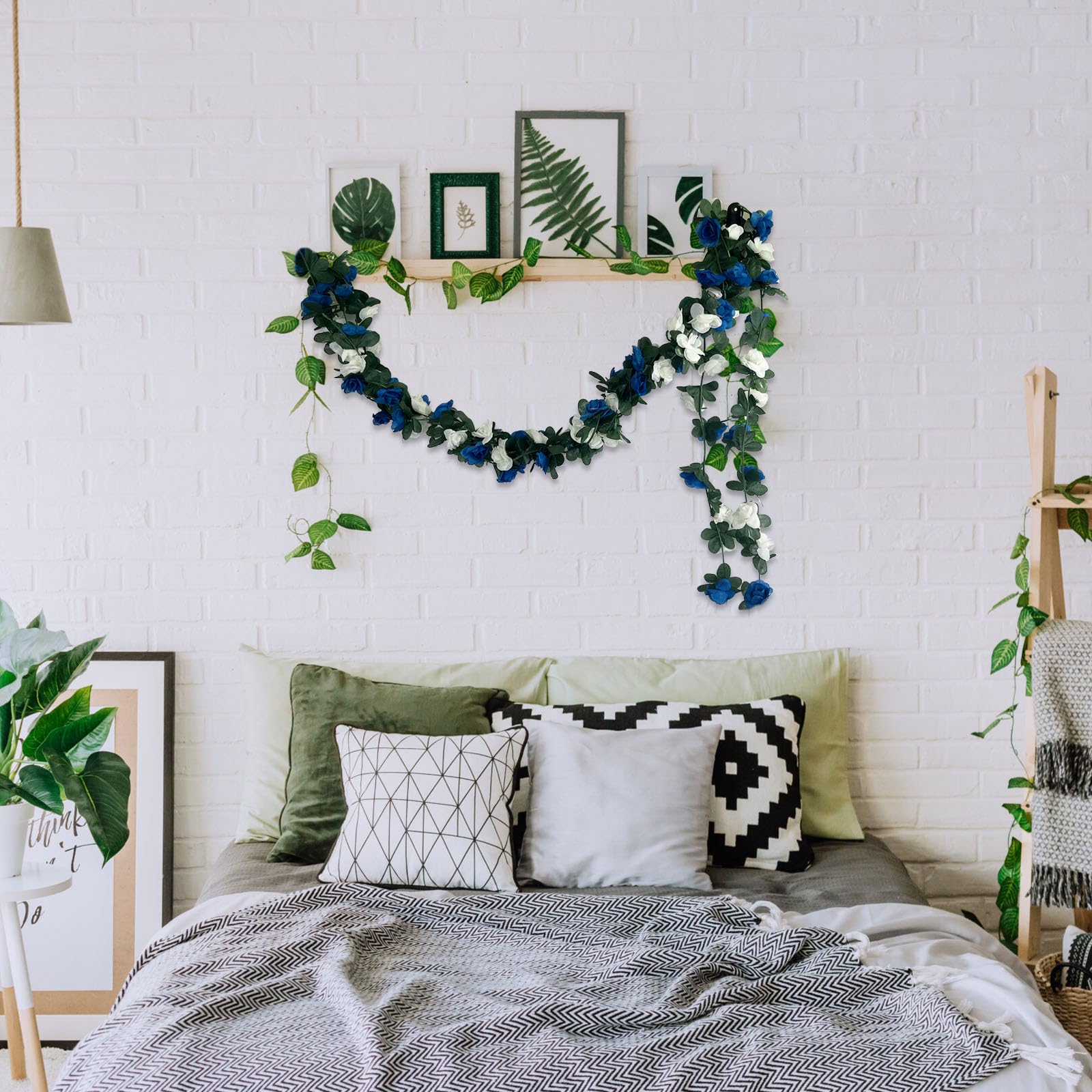 Blau-weiße Rosengirlande, künstliche Ranken, künstliche Ranken, hängende Girlande für Party, Hochzeit, Garten, Zimmertisch, Weihnachten, Hintergrund, Wandbogen, Dekoration, 8 Stück