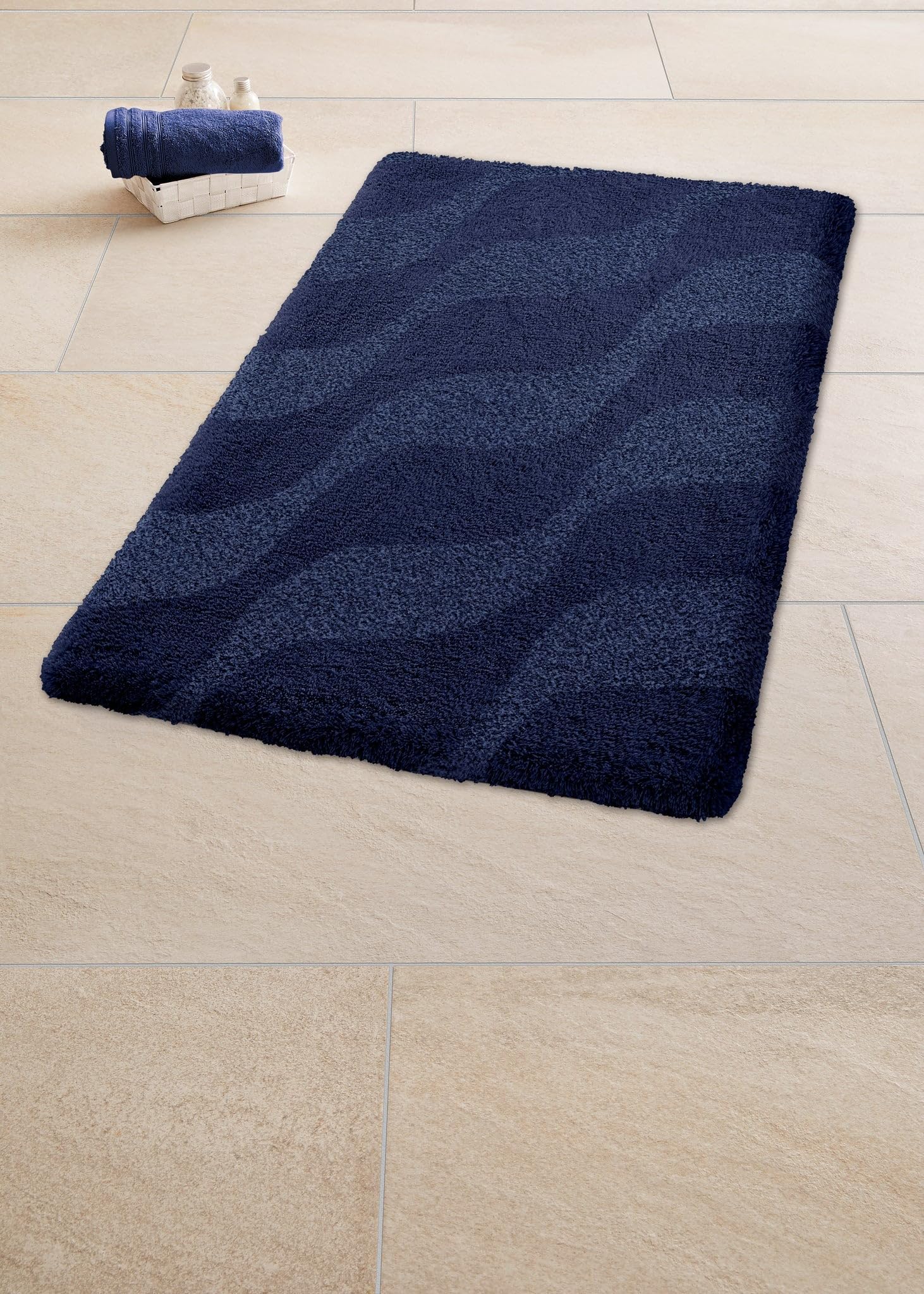 Kleine Wolke Badteppich ONDA Navy 60 x 90 cm | OEKO-TEX zertifiziert, rutschhemmende Unterseite, für Fußbodenheizung, maschinenwaschbar, 100% Polyacryl