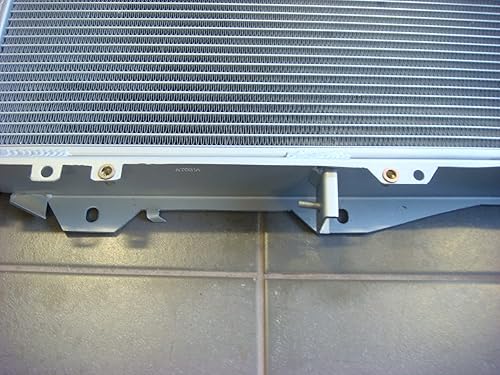 Miniatura 8 de Radiador de aluminio completo de 1.969 in + ventilador para Toyota Surf Hilux LN106 LN111 1988-1997 89 90 91 92 93 94 95 96 Toyota Surf Hilux LN106