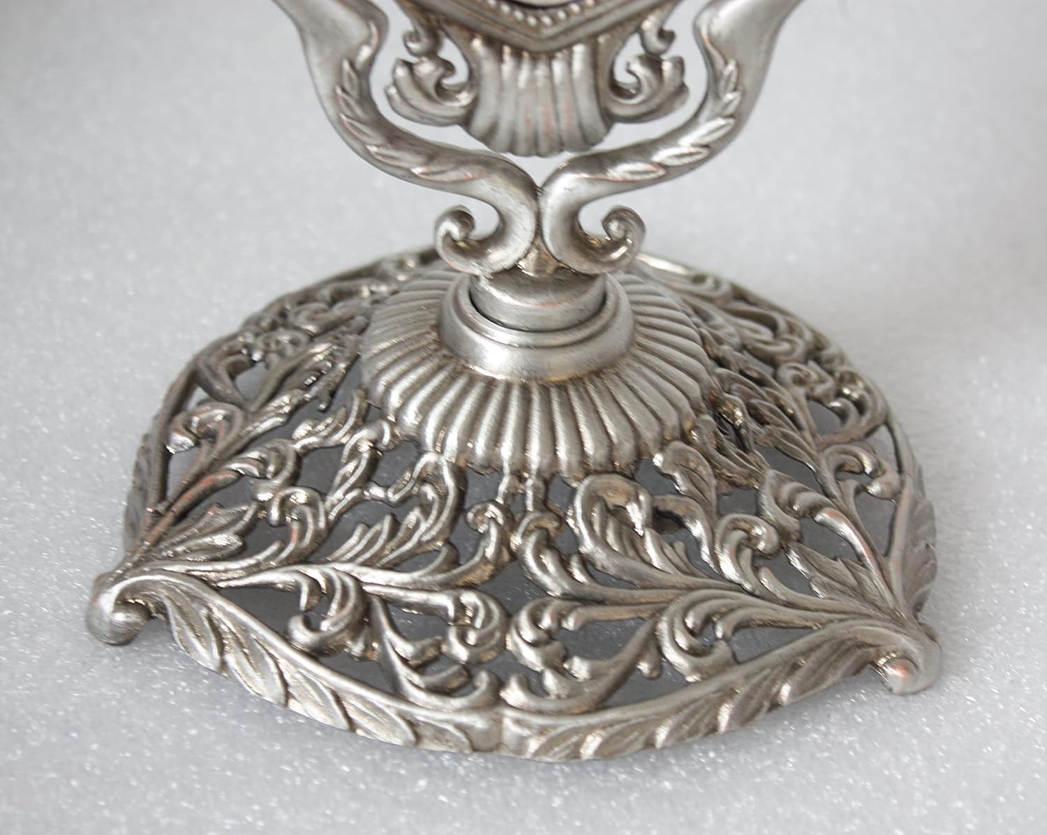 SEHAMANO Vintage Heart Shaped Vanity Mirror with Embossed Feather/Antique & Luxury Decorative Table top Retro Mirror with Mounted Bead for Bedroom, Living Room and Room Decor (Tin (Matt Silver))