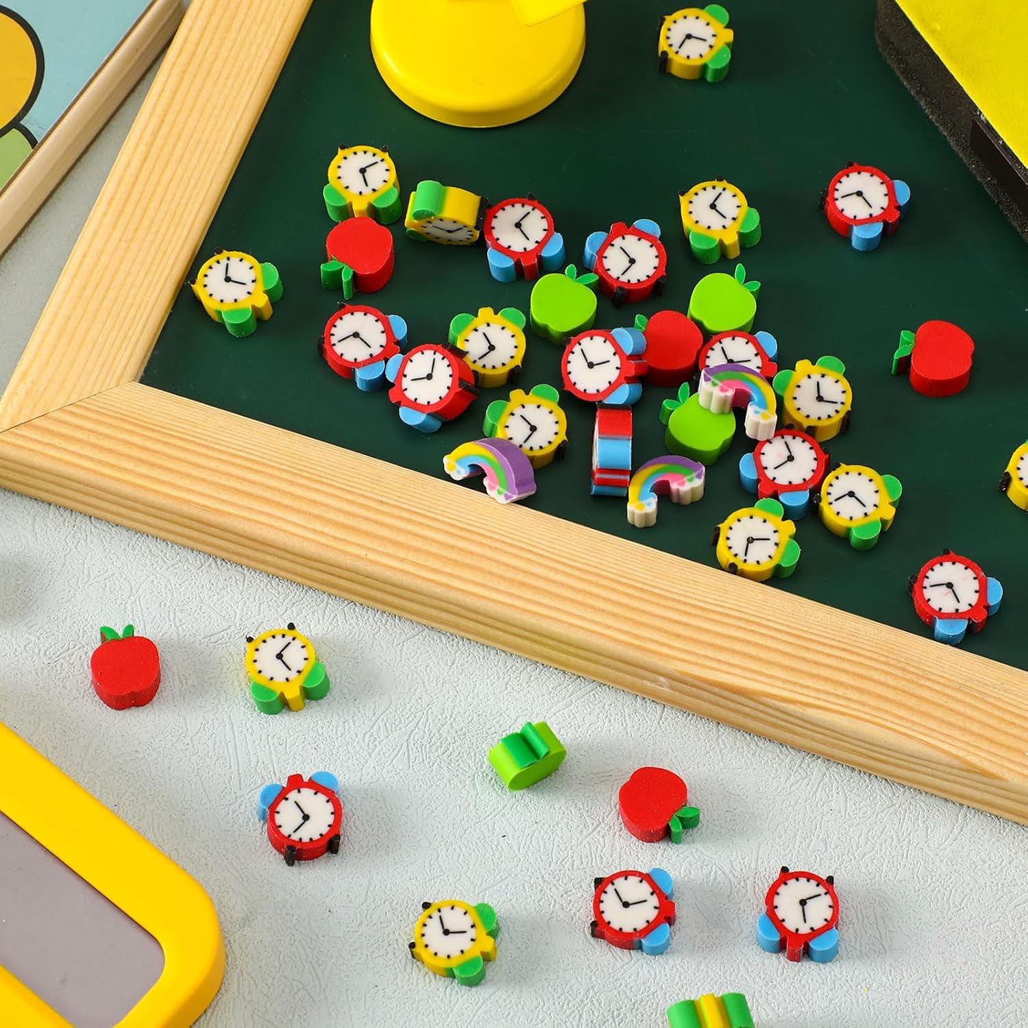 JUNEBRUSHS 150Pcs mini Apples Erasers for Kids Welcome Back to School Gifts image 3