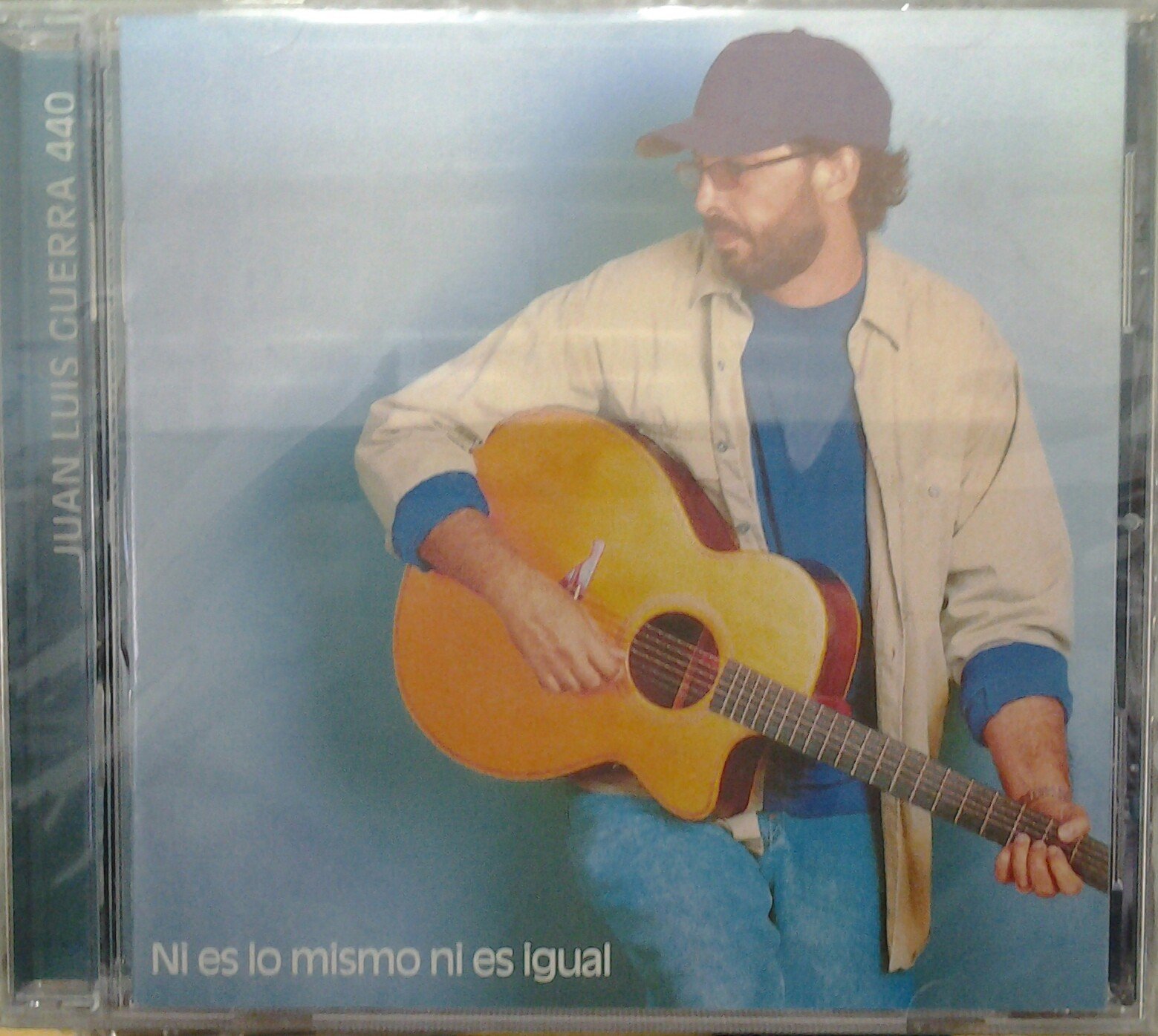Ni Es Lo Mismo Ni Es Igual [Audio CD] 440 y Guerra, Juan Luis; Guerra/ Juan Luis / /// and Guerra, Juan Luis