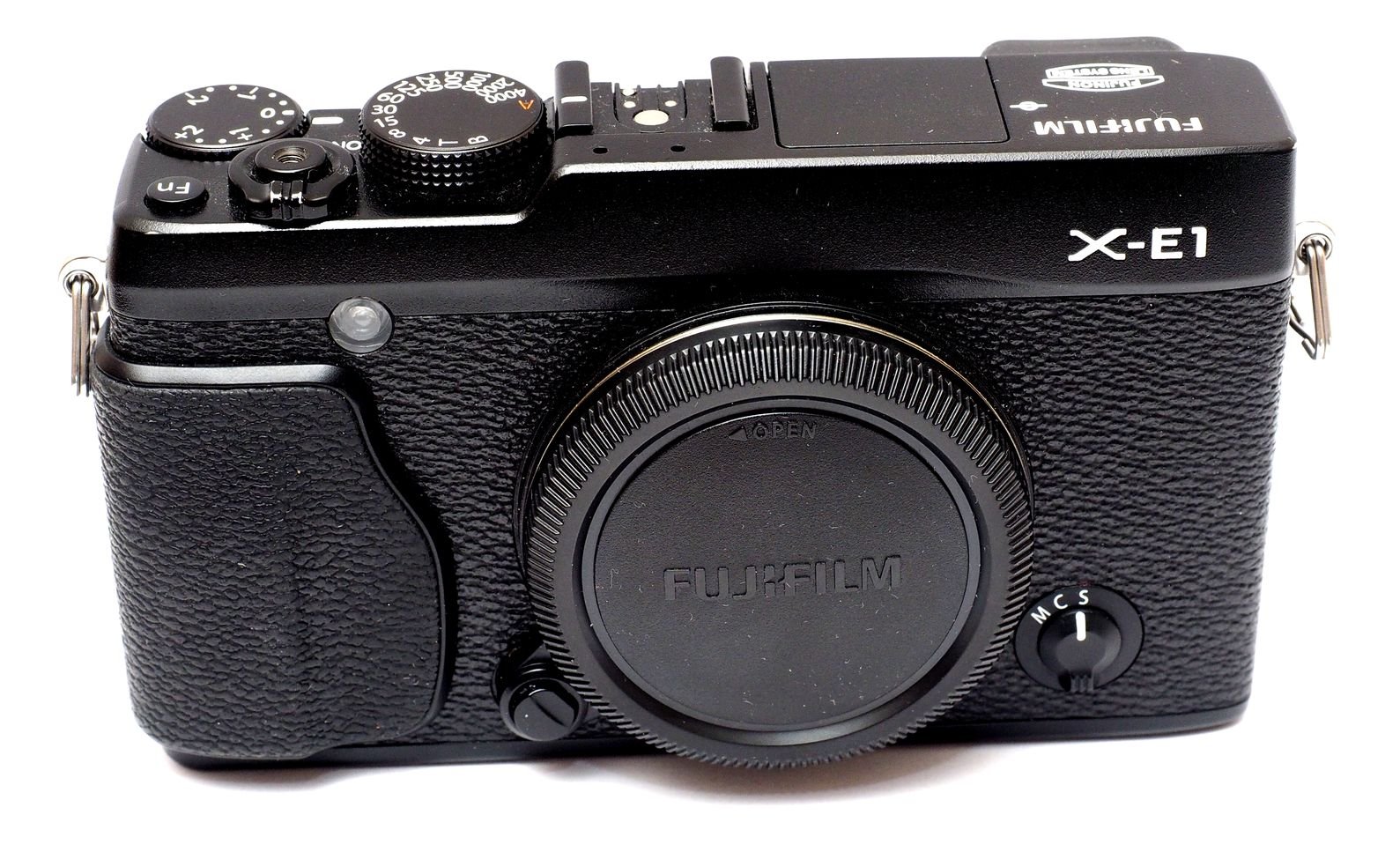 Fujifilm XE1 - Appareil photo numérique compact 16,3 Mpix Écran 2,8 " - Noir