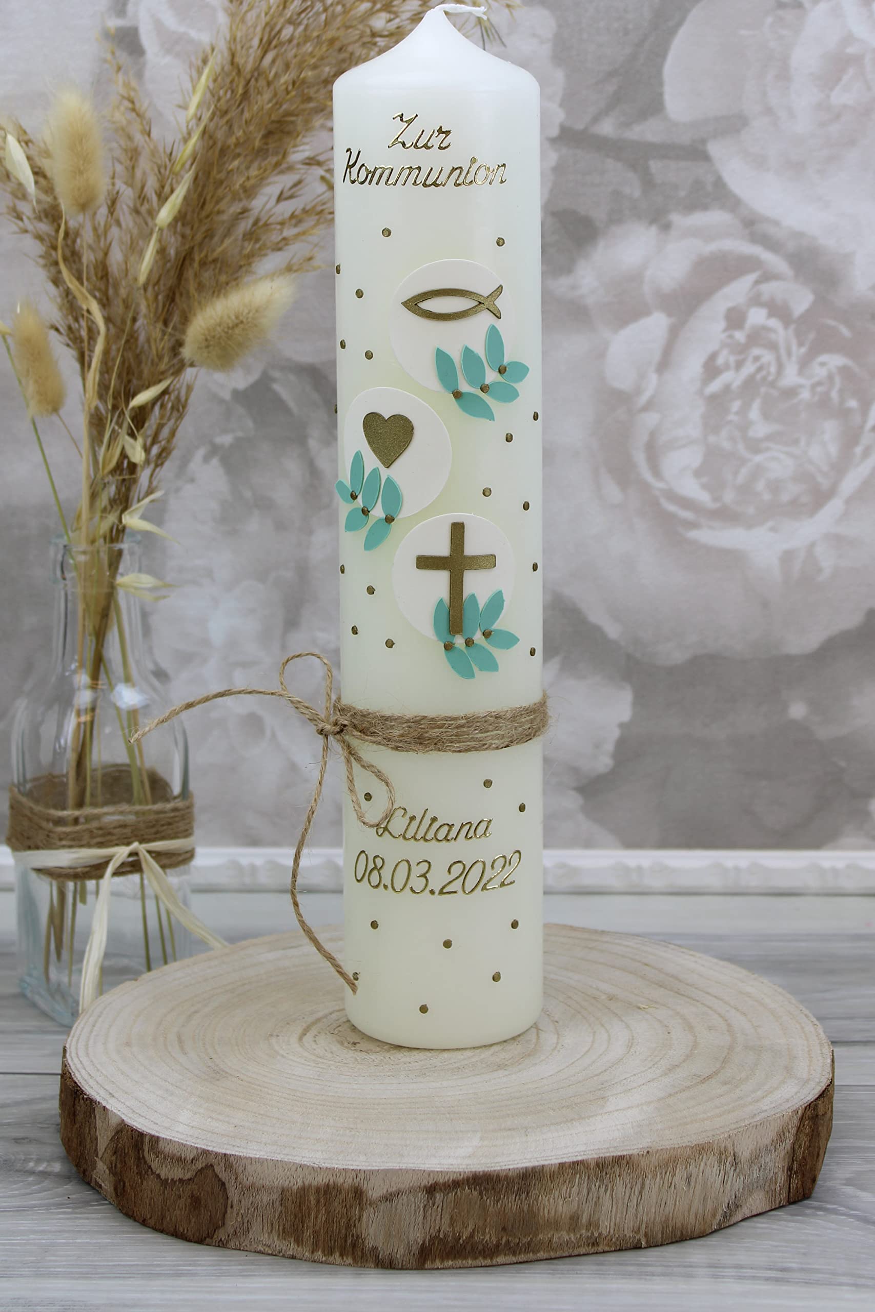 Kommunionkerze LILIANA mit Kreuz, Taube, Kelch und Fische/Wellen 1356