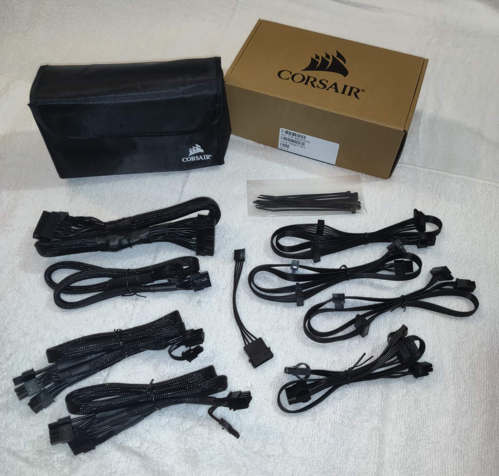 Amazon.com: Corsair 海盜船4 型纜線套件,適用於模組化或半模組化電源供應器(相容類型3) : 電子