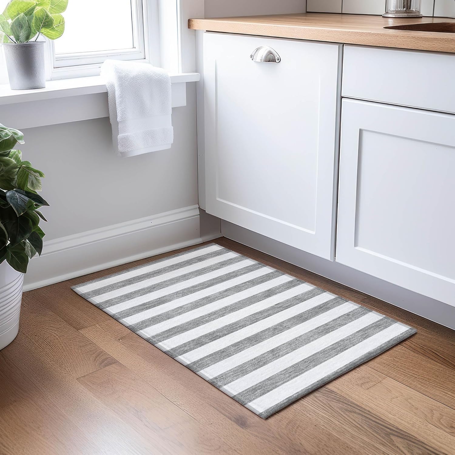 Addison Rugs Chantille ACN528 Gray 1'8" x 2'6 Indoor Outdoor Area Rug, Stain Resistant, Machine Washable, Non Shedding, Bedroom, Living Room, Dining Room, Kitchen Rug