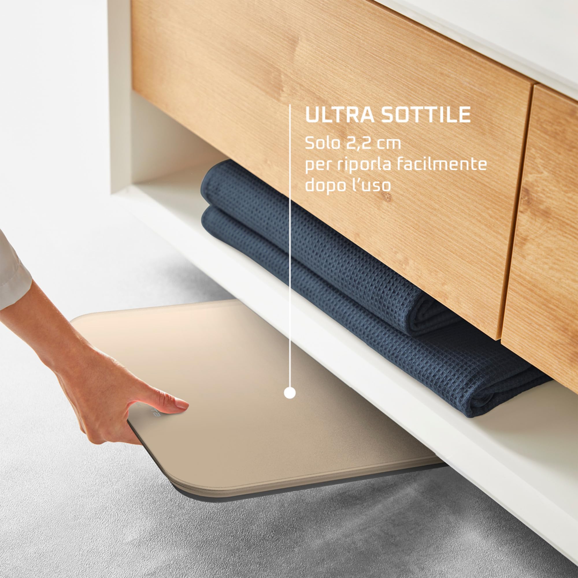 Rowenta Classic 2.0, Bilancia con Schermo Invisibile LED Facile da Leggere, Capacità 180kg, Design Moderno e Funzioni Intelligenti, AutoAccensione e Spegnimento Automatico, Colore Dune Metal, BS1900V0