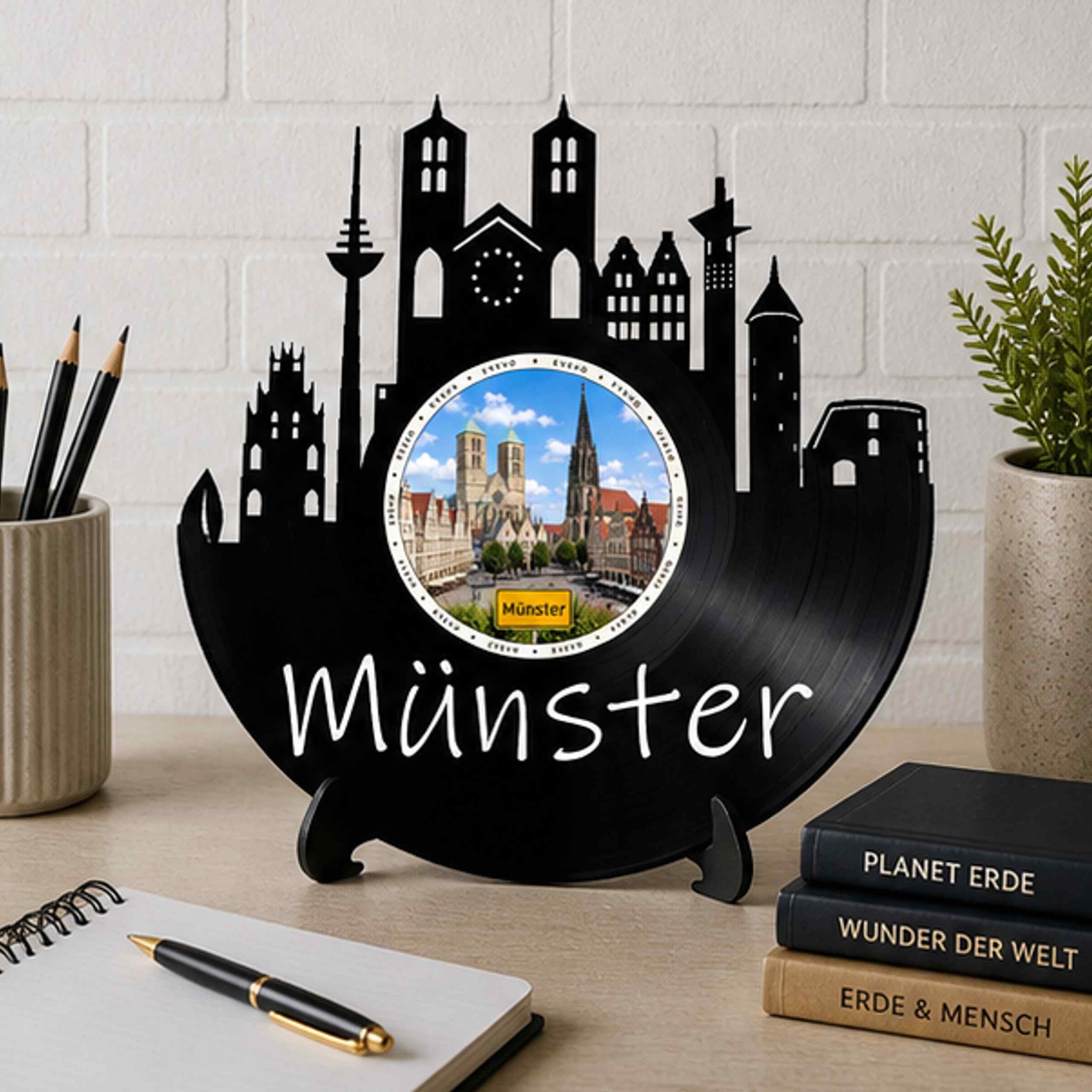 EVEVO Decorazione da parete a forma di disco di Münster, arte da parete in vinile con skyline della Westfalia, regalo per i fan di Münster, amanti della bicicletta della città principale del mercato