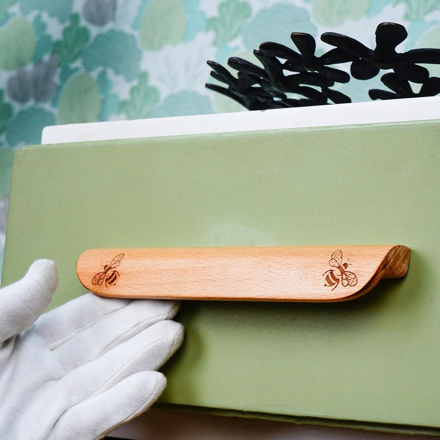 Indian Shelf 6 Pieces Wood Bee Cabinet Cup Pulls Cup Drawer Handles for Door Wardrobe Dresser Kitchen Cupboard Kids Room Furniture