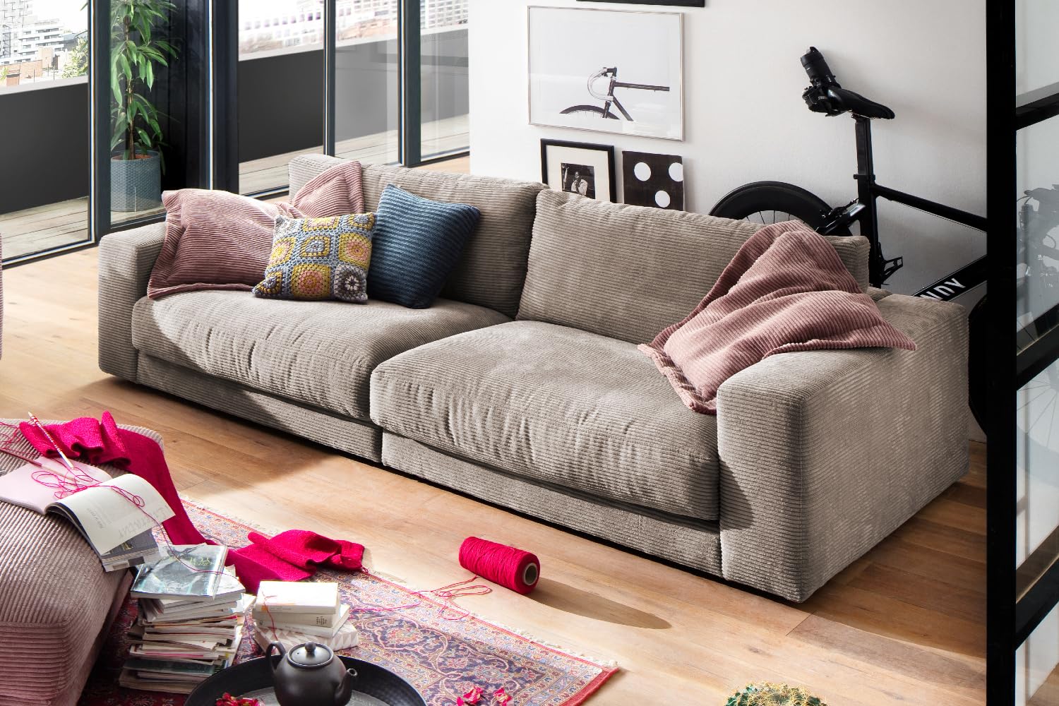 KAWOLA - 3-Sitzer Sofa Madeline - Modernes Design, XXL Couch Big Sofa, Komfortables Relaxsofa - Taupe, Polyester