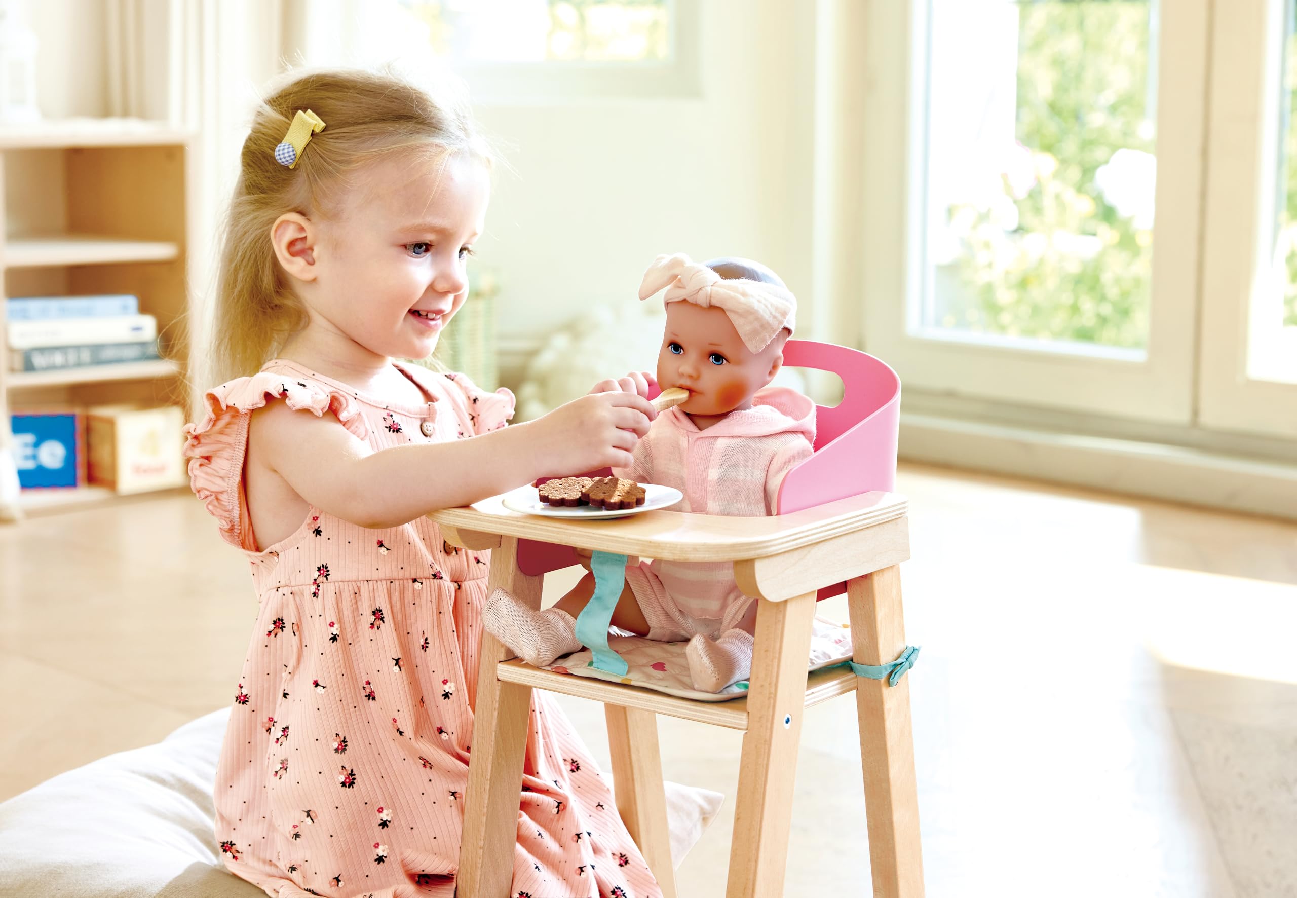 Hape Seggiolone per bambole "Sweet Treats", accessorio per bambole da gioco, seggiolone in legno
