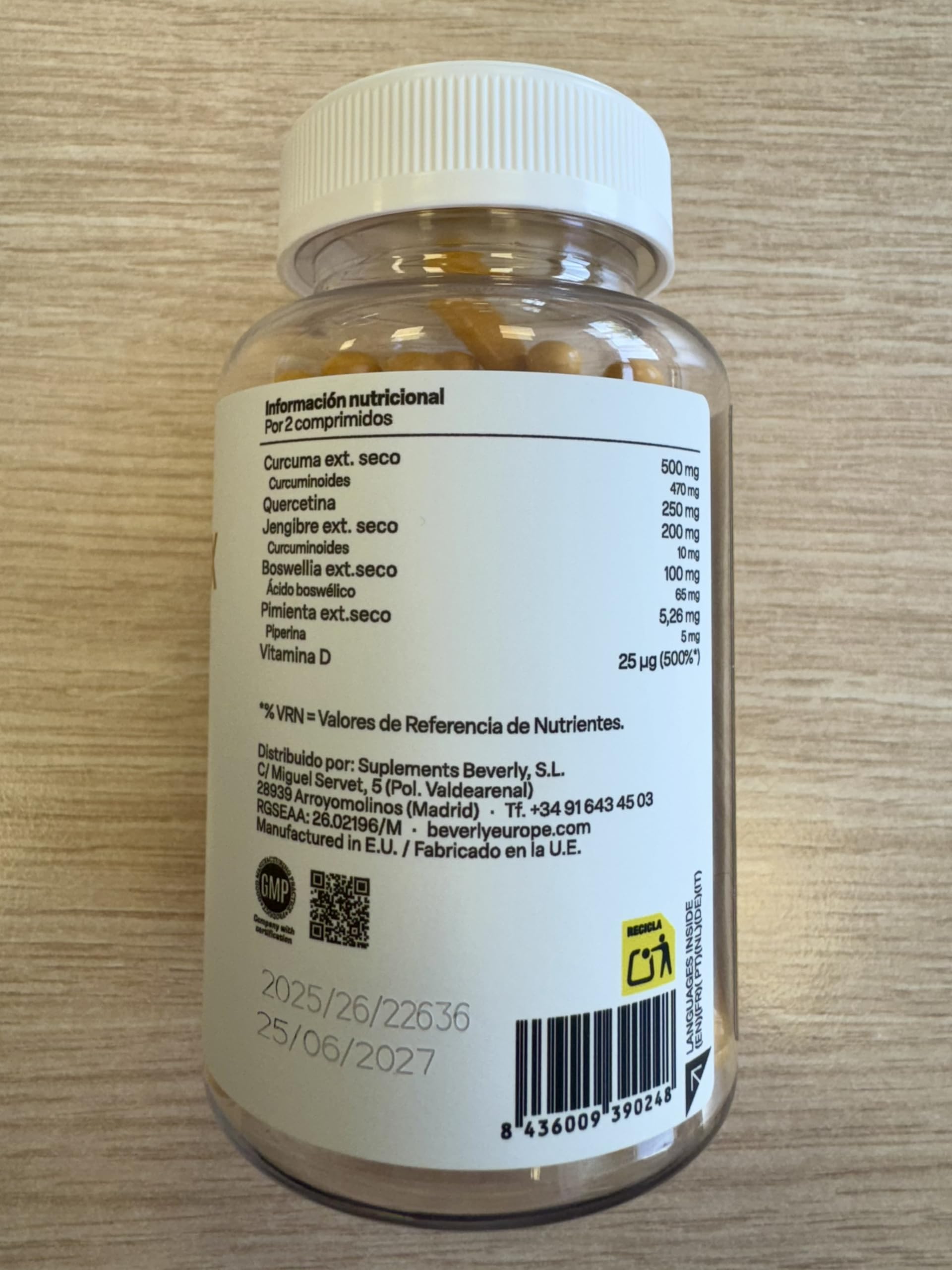 Beverly Curcumix - Cúrcuma con Quercetina, Jengibre, Boswelia, Pimienta Negra y Vit. D - 90 Cápsulas veganas - 45 Servicios - Sin OGM ni Gluten
