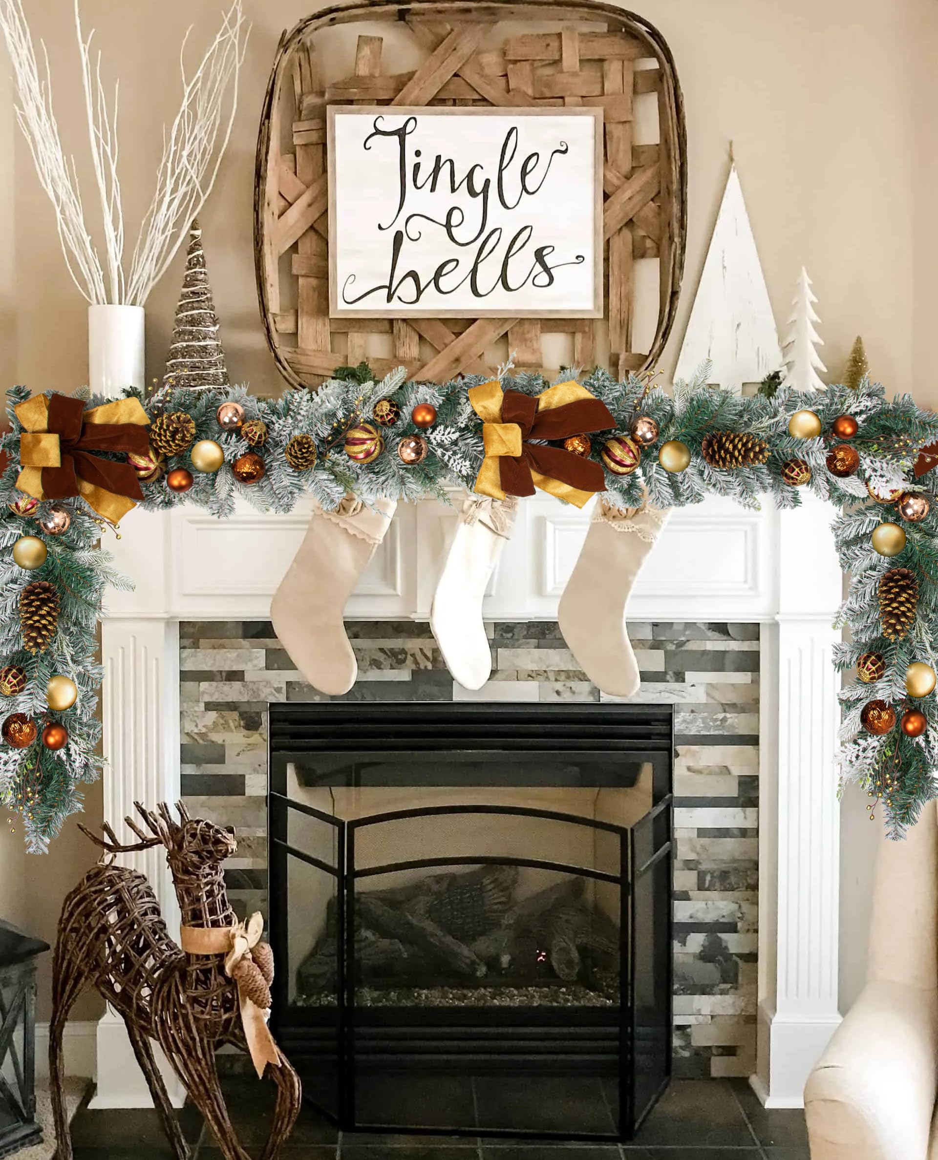 Briful Guirlande de Noël de 1,8 m avec ruban de velours, guirlande d'hiver artificielle avec pommes de pin naturelles, grappes de baies, boules de Noël en bronze pour décorations de Noël de