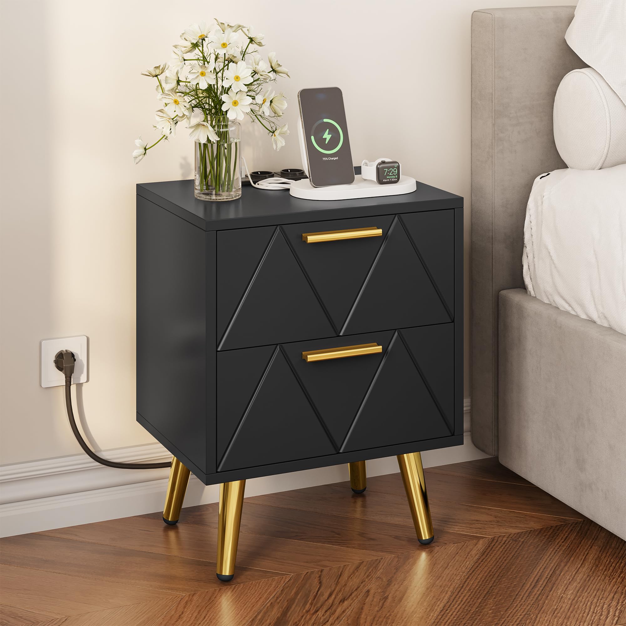 YITAHOME Table de Chevet avec 2 Tiroirs, 2 Ports USB et 2 Prises de Courant, Table d'Appoint avec Pieds et Poignées en Métal Doré, Bout de Canapé pour Salon, Chambre à Coucher, 40x 30 x 52cm, Noir