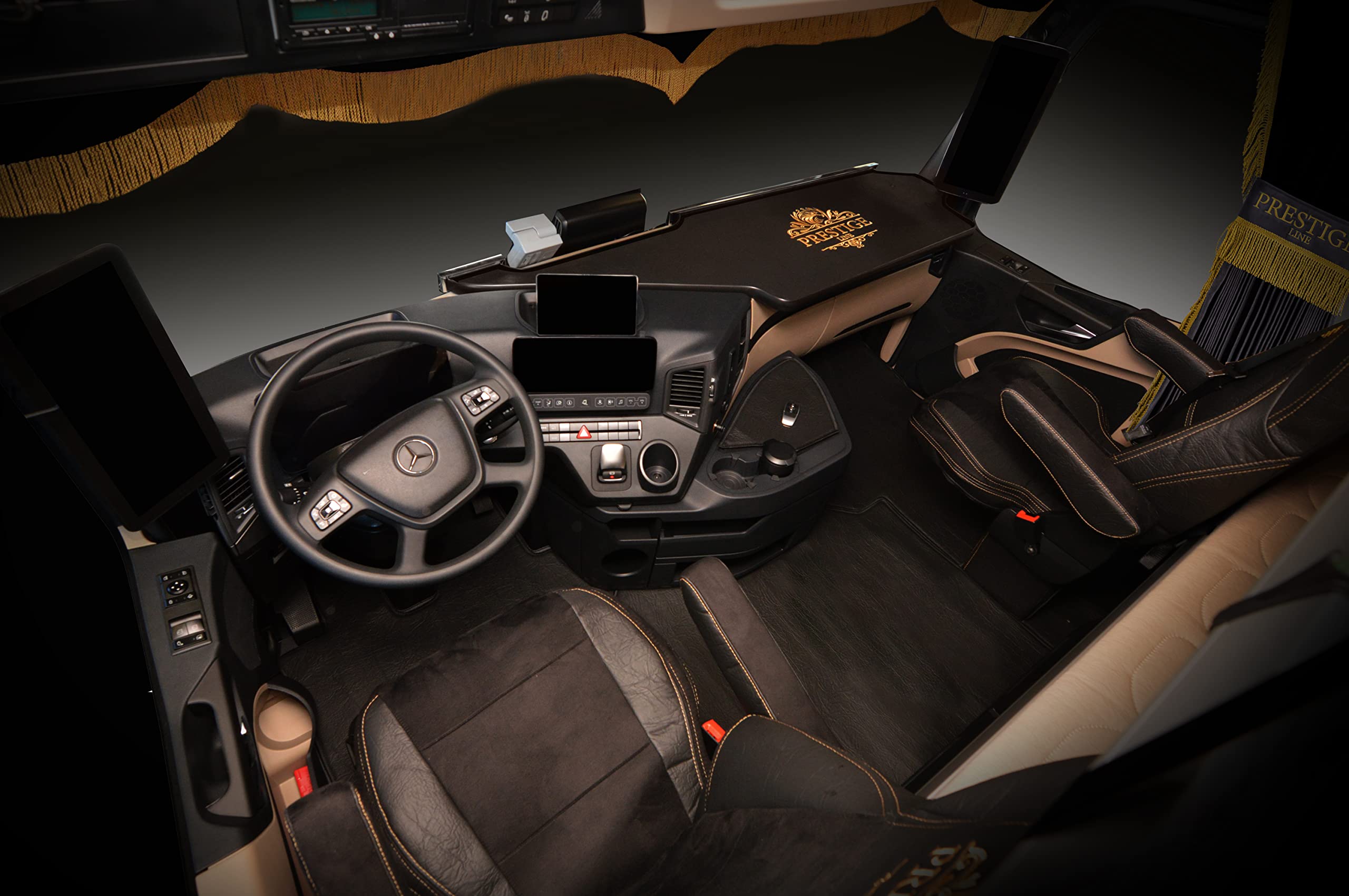 Rideaux plissés PRESTIGE LINE TIR/Truck pour vitres + Volant, (Mercedes, Man, DAF, Scania, IVECO, Volvo, Renault, Ford) Couleur - Noir
