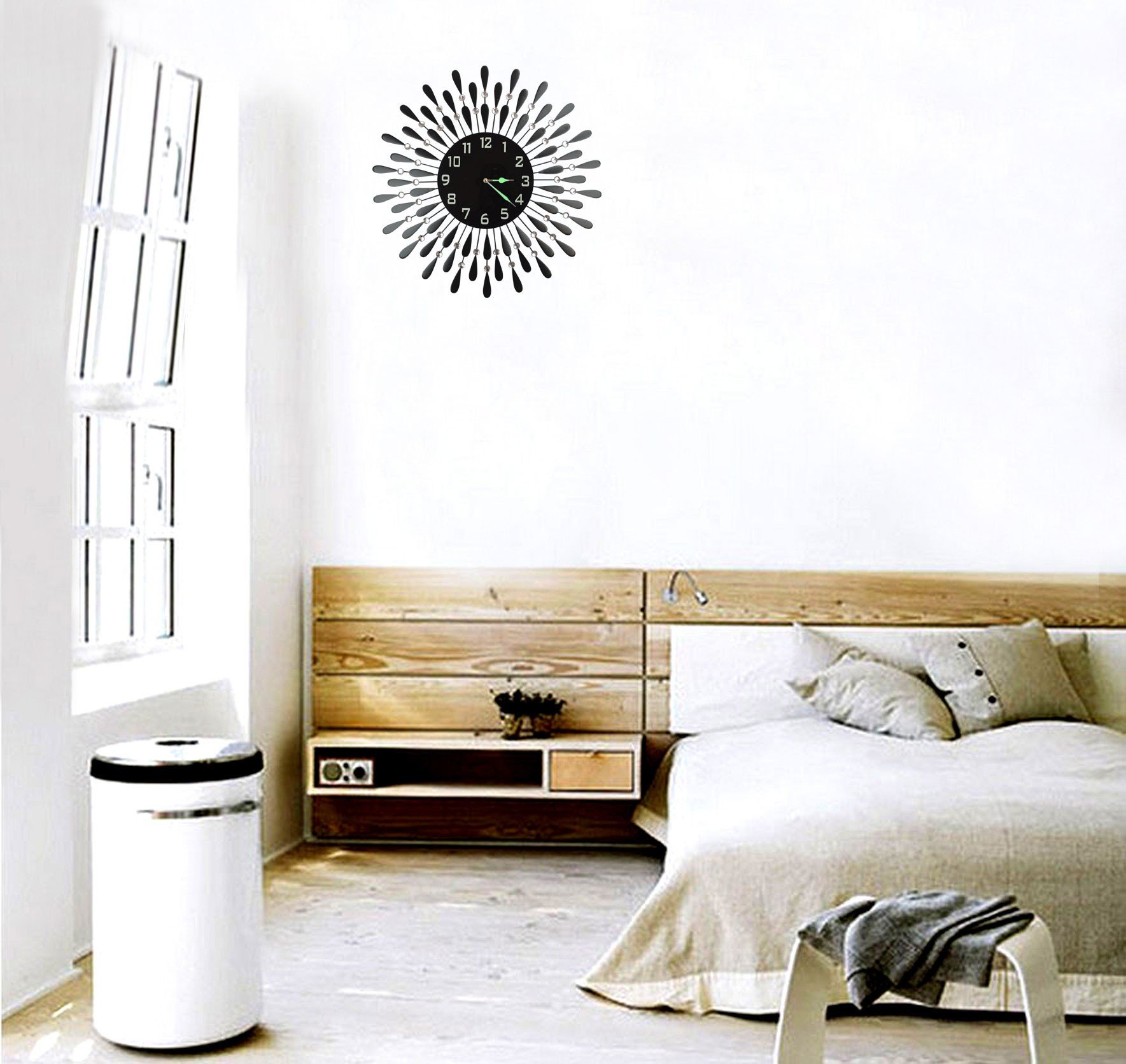 LuLu Decor, Metalowy zegar ścienny z czarną kroplą, 23 cm, 24 cm, czarna szklana tarcza z cyframi arabskimi, dekoracyjny zegar do salonu, sypialni, przestrzeni biurowej