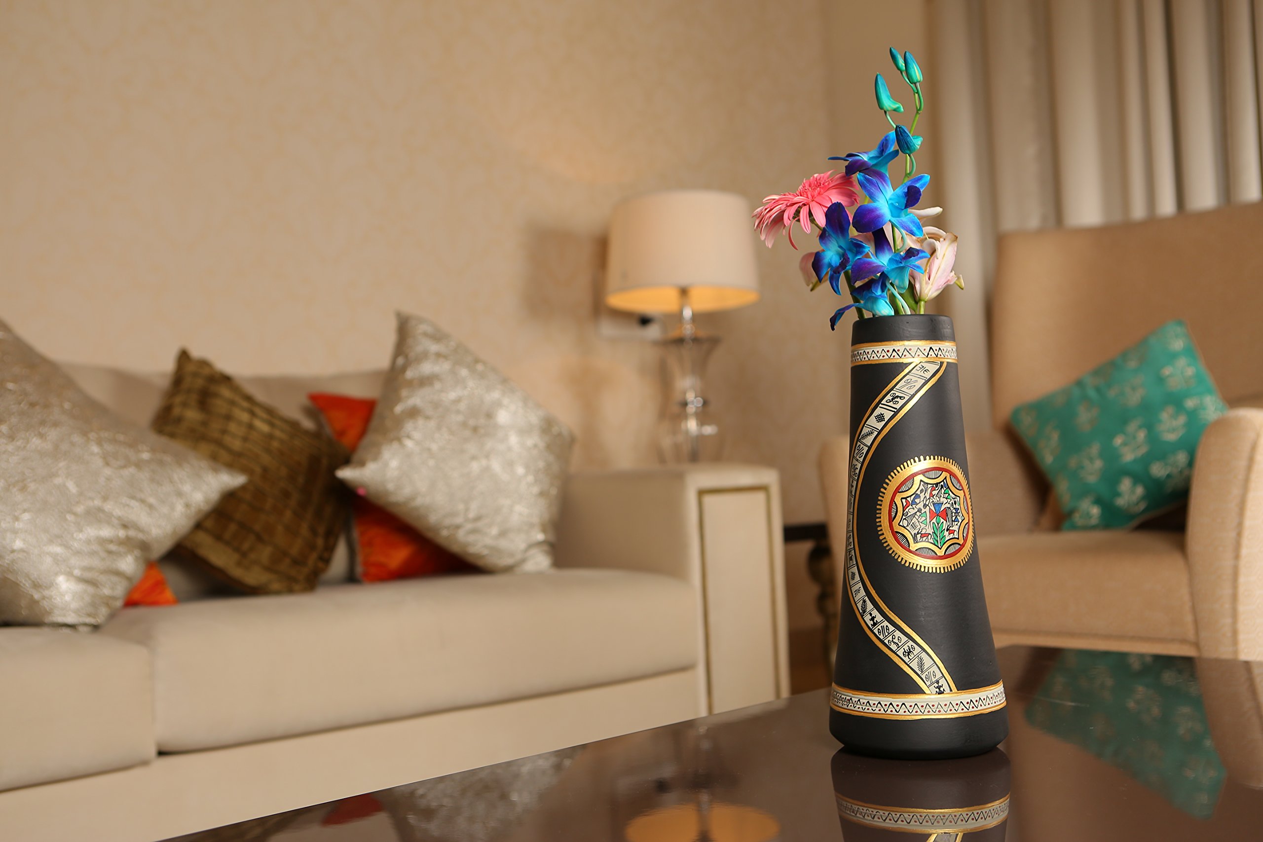 Vase en terre cuite stable pour sublimer un coin vide grand vase noir artisanat