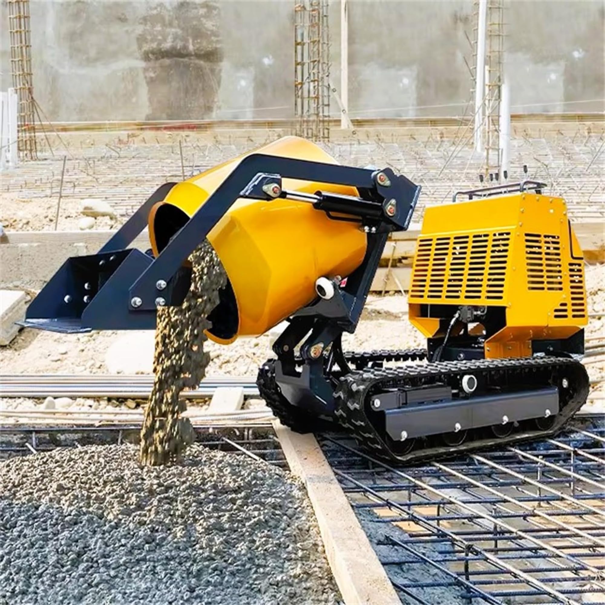 Tracked Self Loading Concrete Mixer Machine, Portable Automatic Cement Mixer with Rotating Drum, Compact All Terrain Concrete Mixer for Rough Terrain Construction Sites